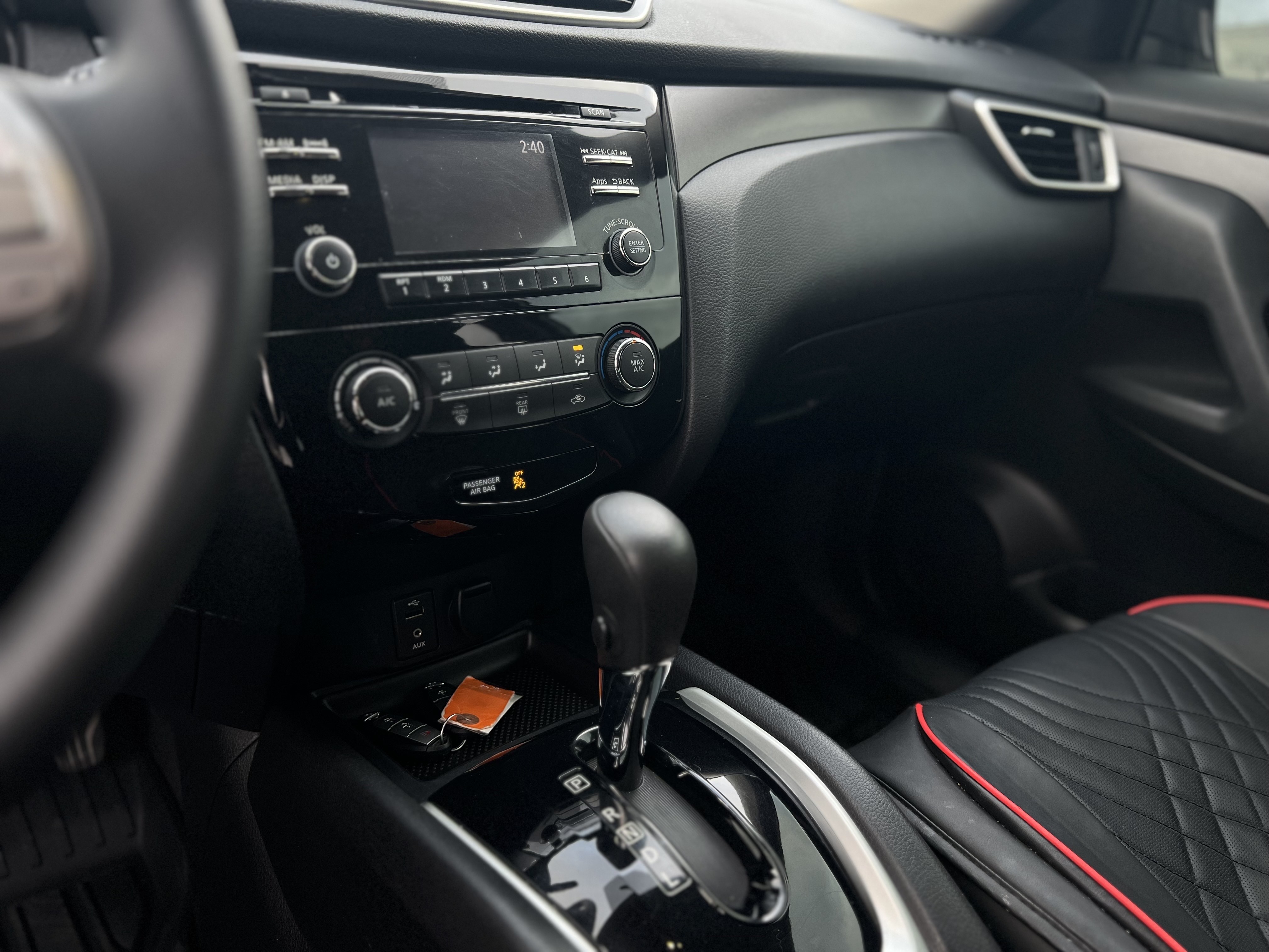 /autocainc/2014-Nissan-Rogue-12562428397571668.jpg