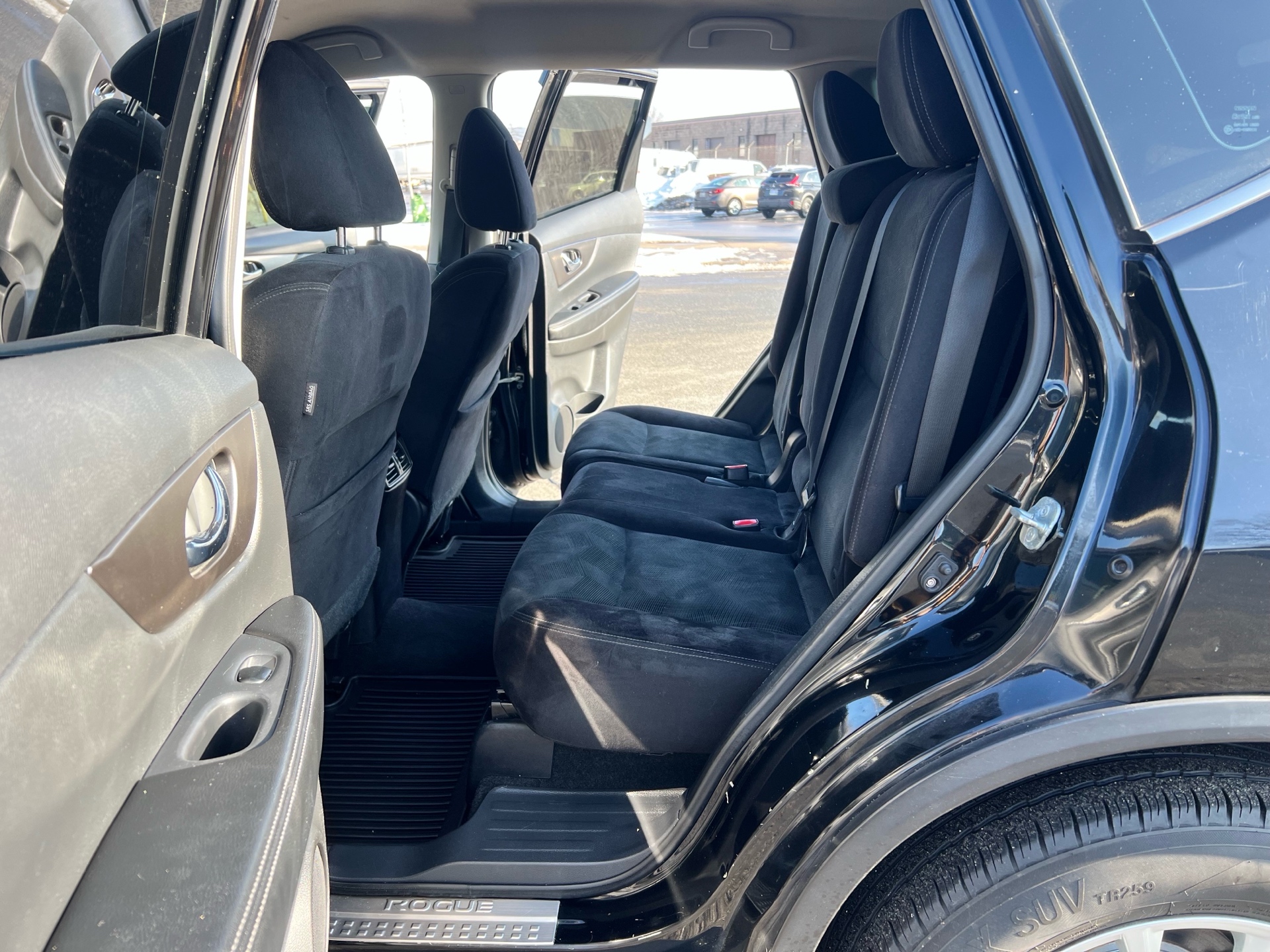 /autocainc/2014-Nissan-Rogue-2876416005570468.jpg