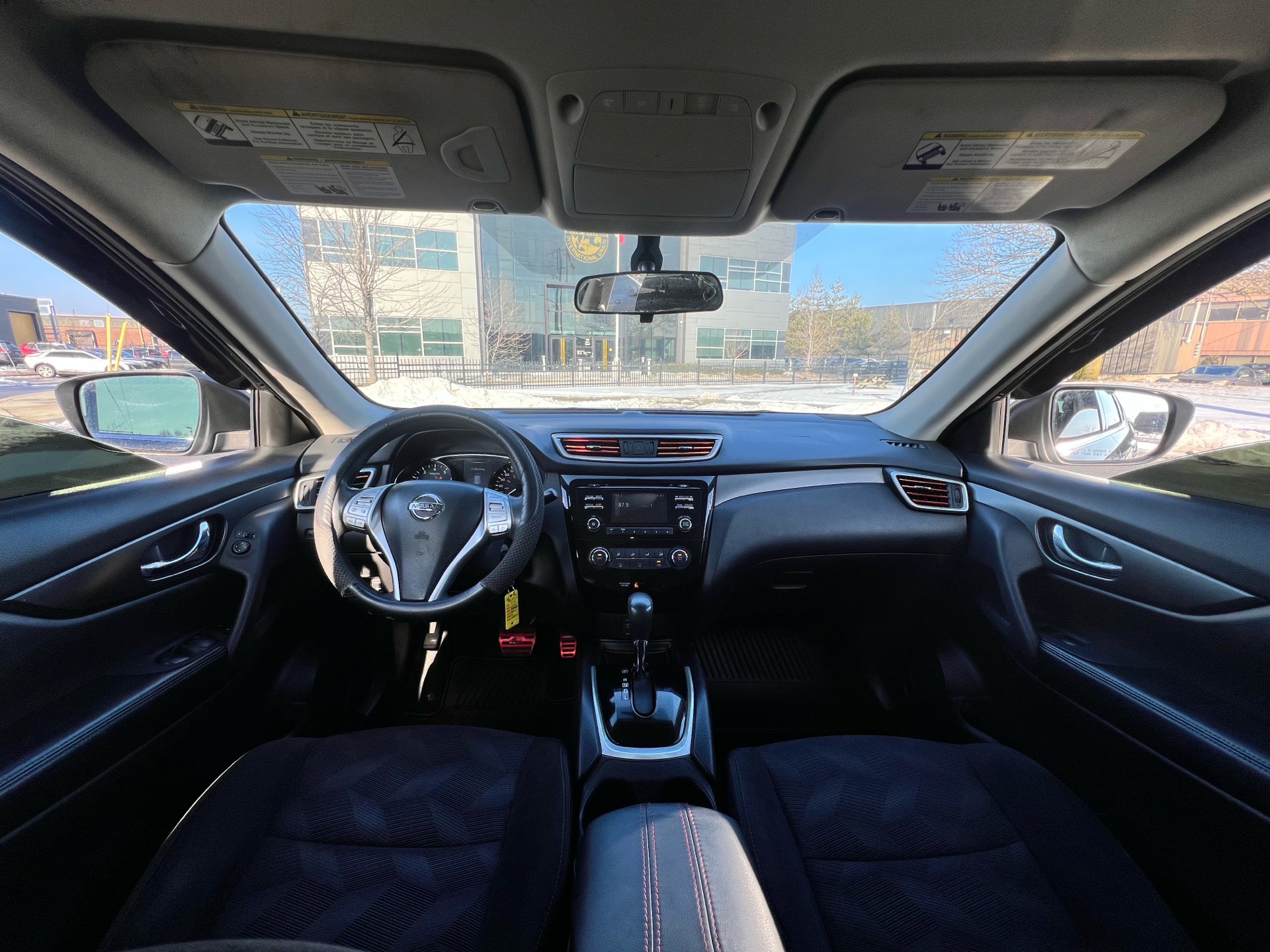 /autocainc/2014-Nissan-Rogue-46090425908571175.jpg