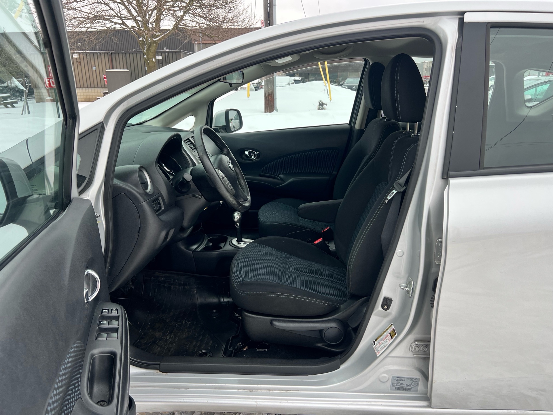 /autocainc/2014-Nissan-VersaNote-697207472747007.jpg