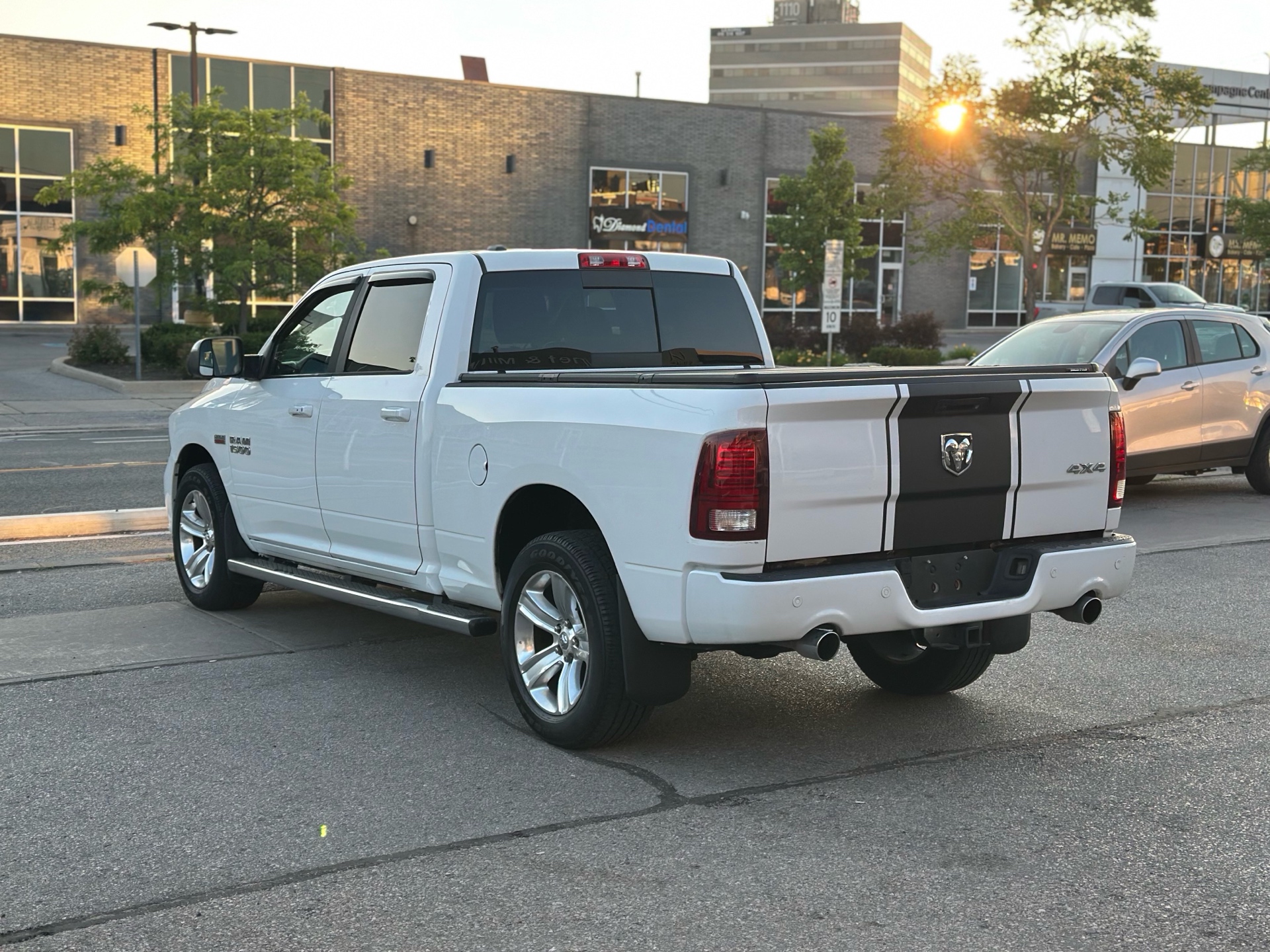/autocainc/2014-Ram-1500-17468423668146005.jpg