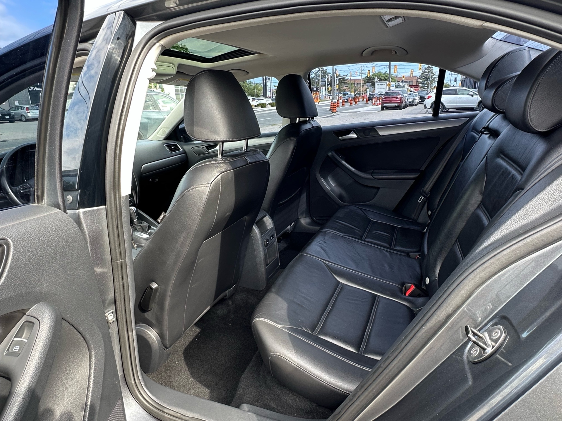 /autocainc/2014-Volkswagen-Jetta-954731462748303.jpg