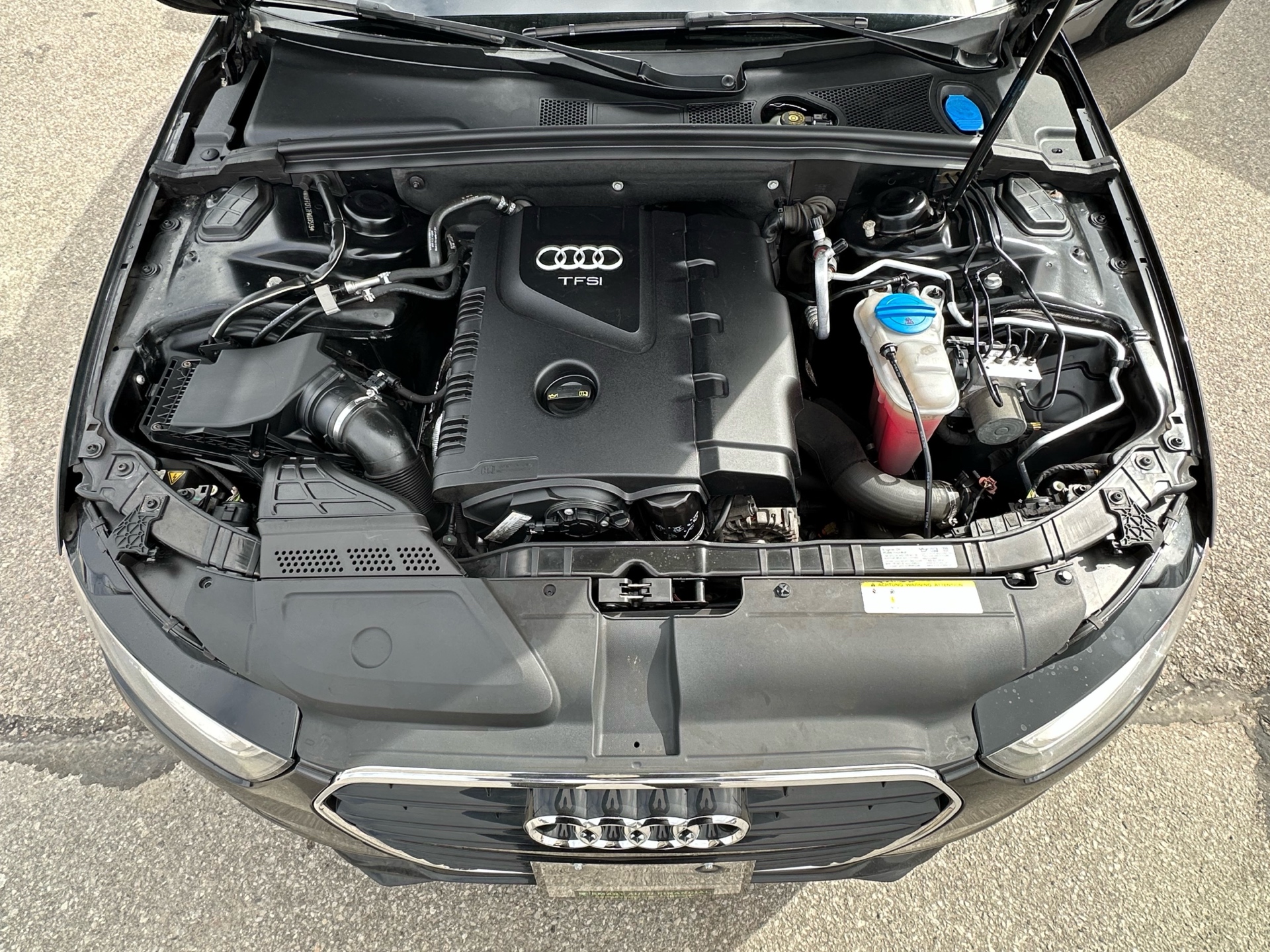 /autocainc/2015-Audi-A4-1770860834316672.jpg