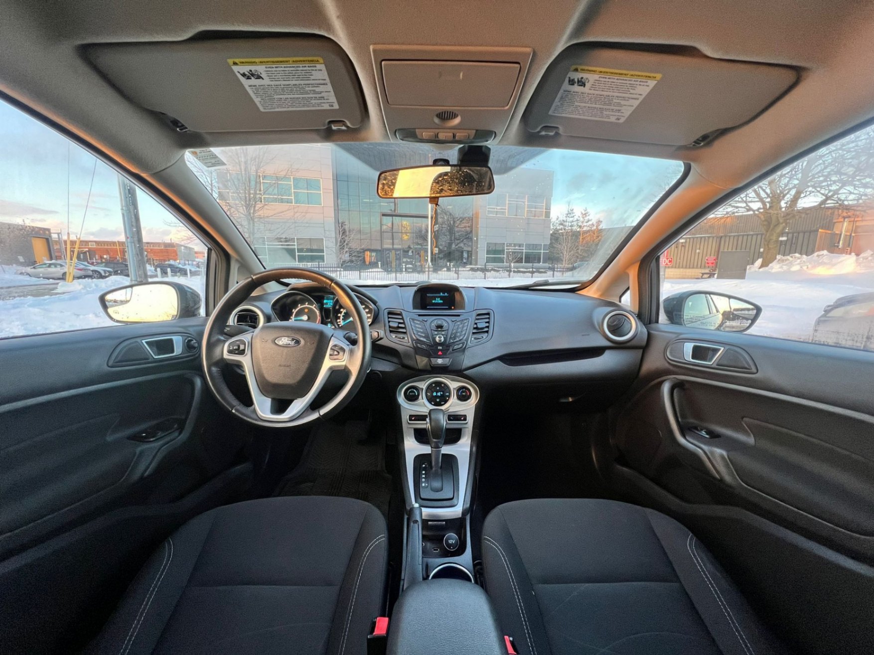 /autocainc/2015-Ford-Fiesta-16574658191940084.jpg