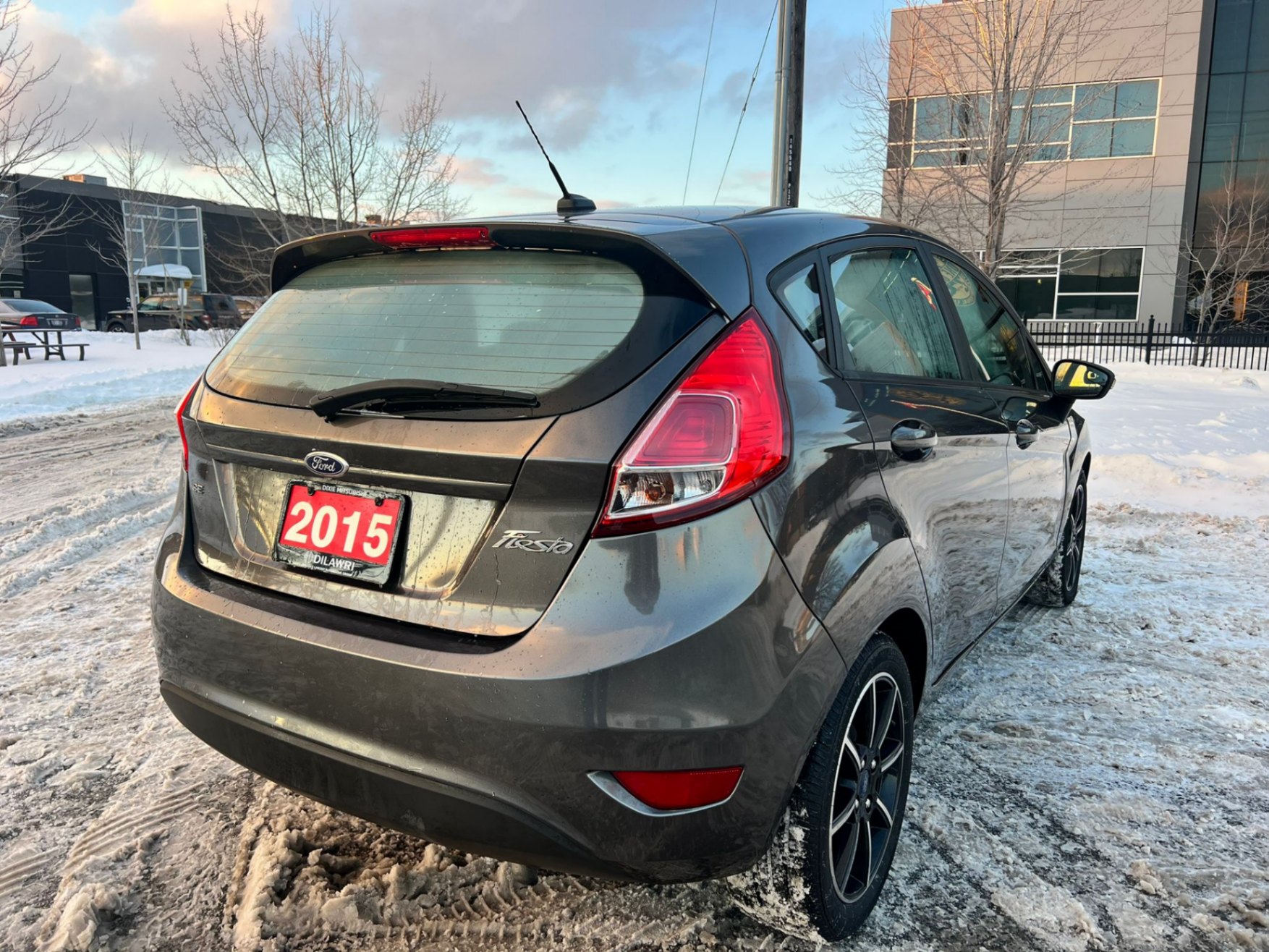 /autocainc/2015-Ford-Fiesta-38162969073763775.jpg