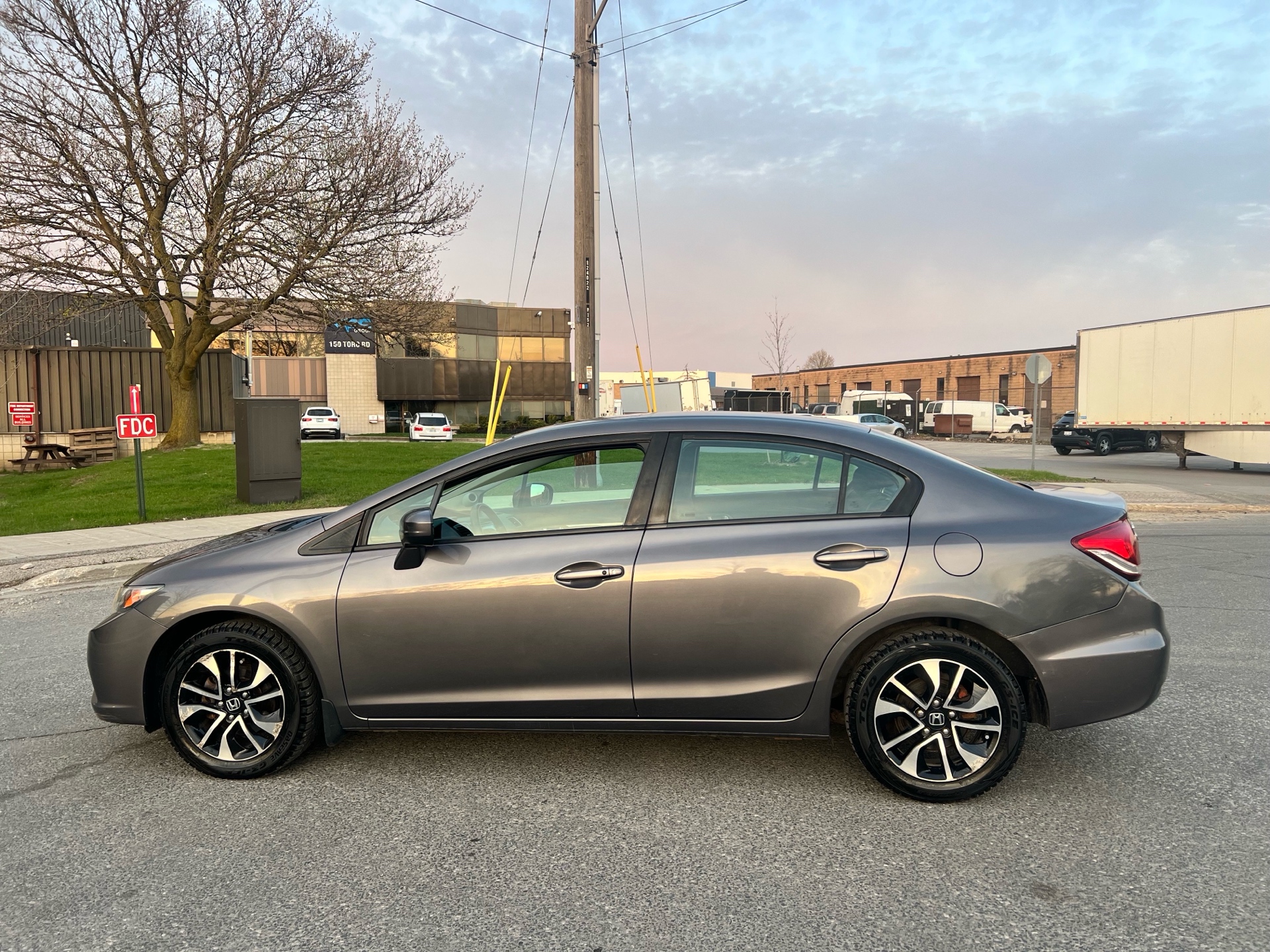 /autocainc/2015-Honda-Civic-5028499200649645.jpg