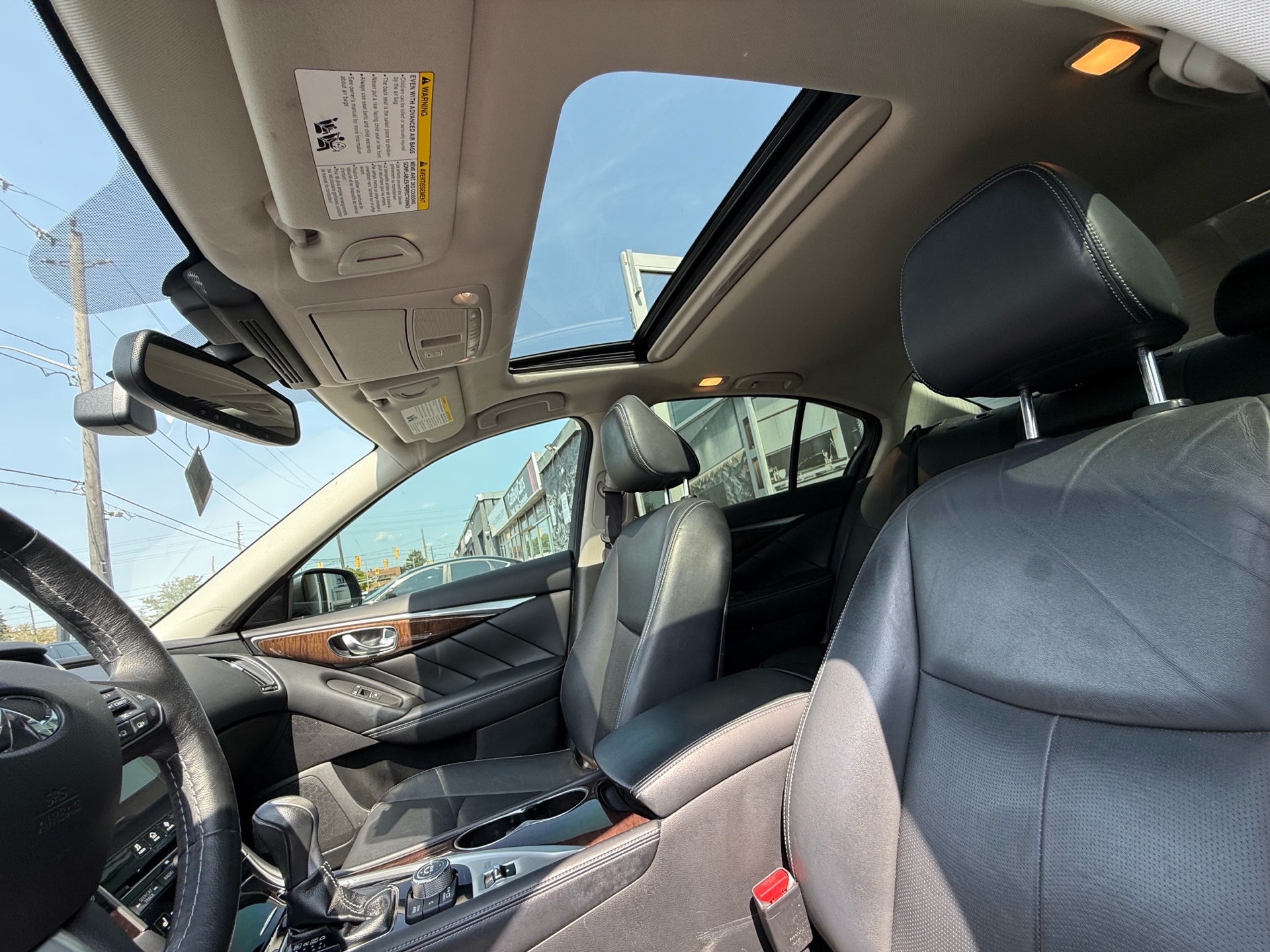 /autocainc/2015-INFINITI-Q50-2144978667753974.jpg