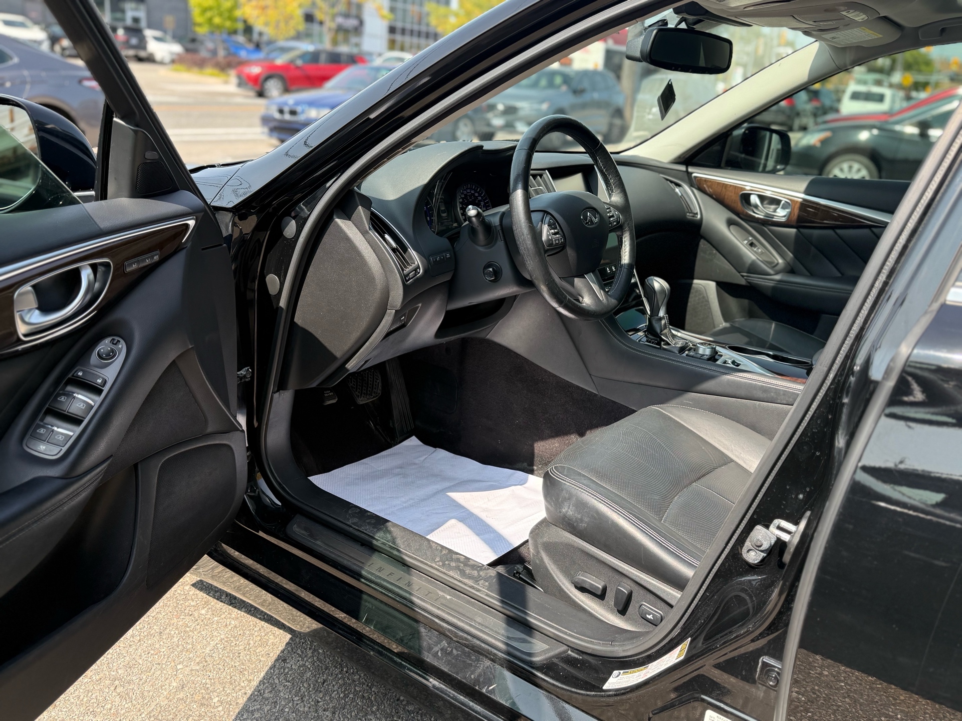 /autocainc/2015-INFINITI-Q50-6569922671197377.jpg