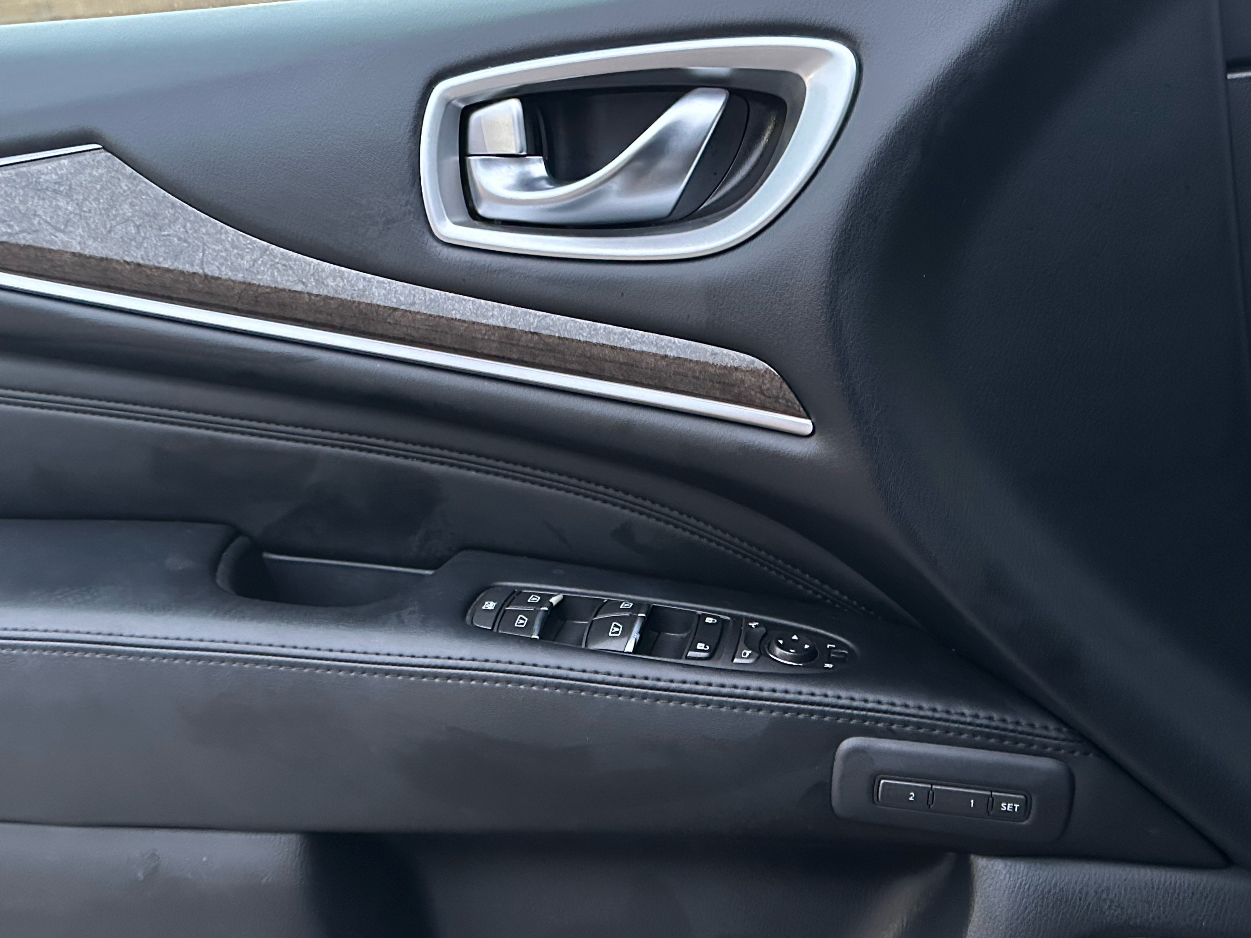 /autocainc/2015-Infiniti-QX60-40768319507622275.jpg