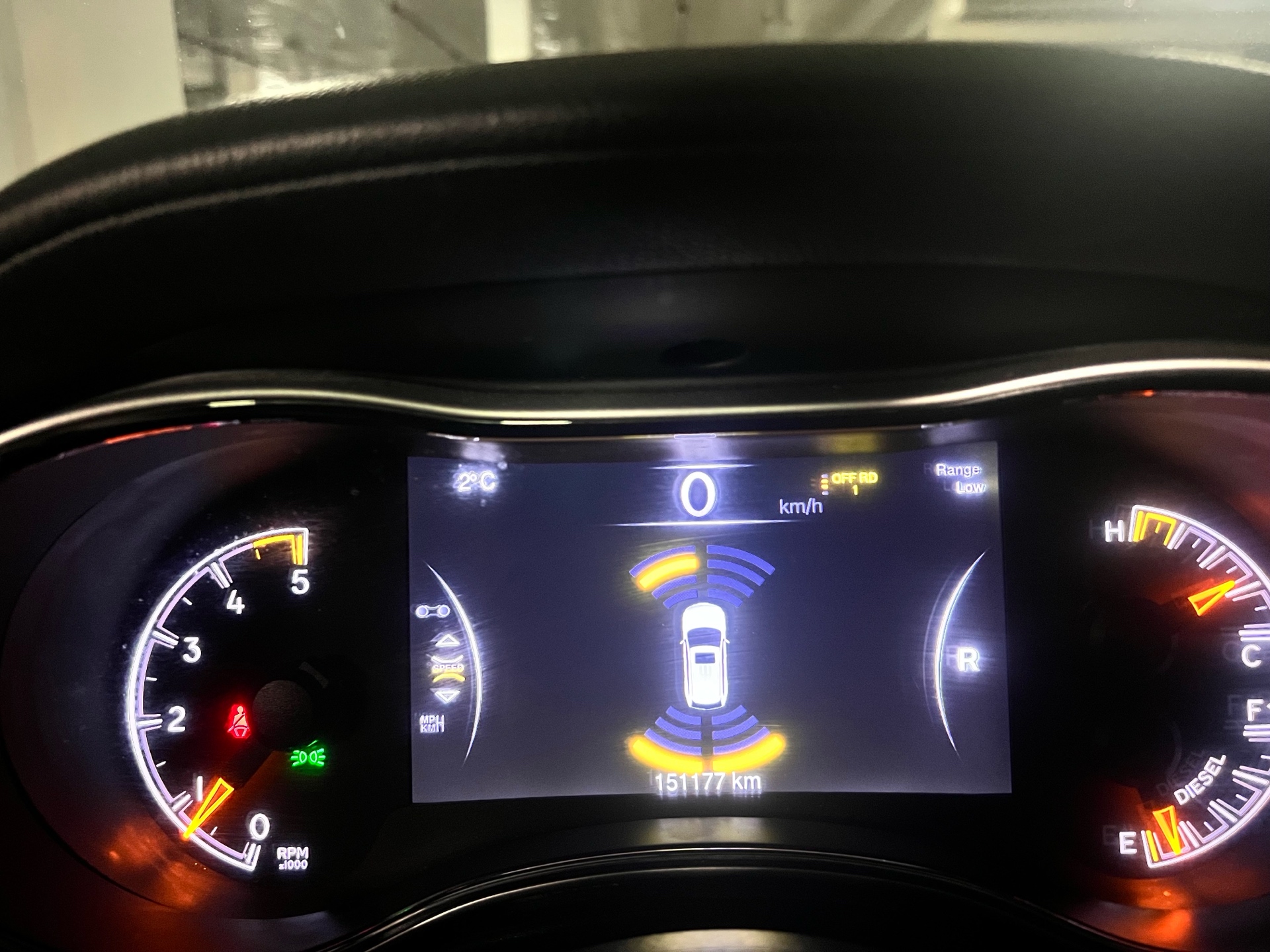 /autocainc/2015-Jeep-GrandCherokee-7618712111880575.jpg