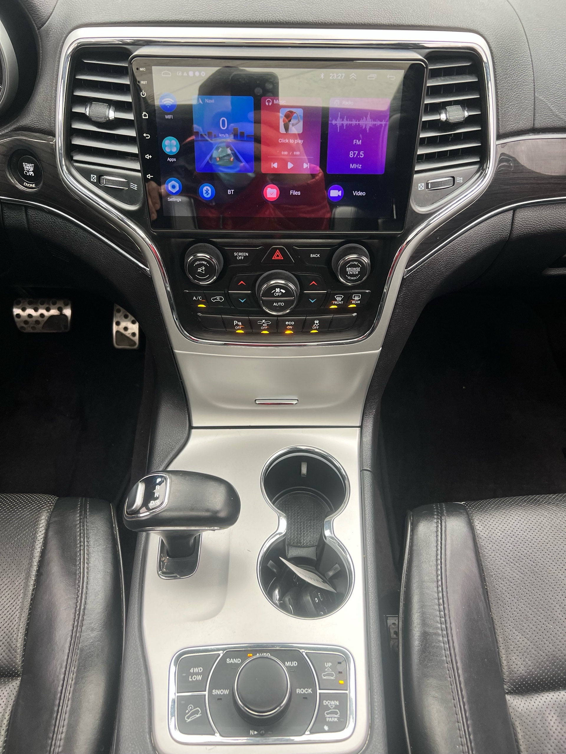 /autocainc/2015-Jeep-GrandCherokee-8722104907515094.jpg