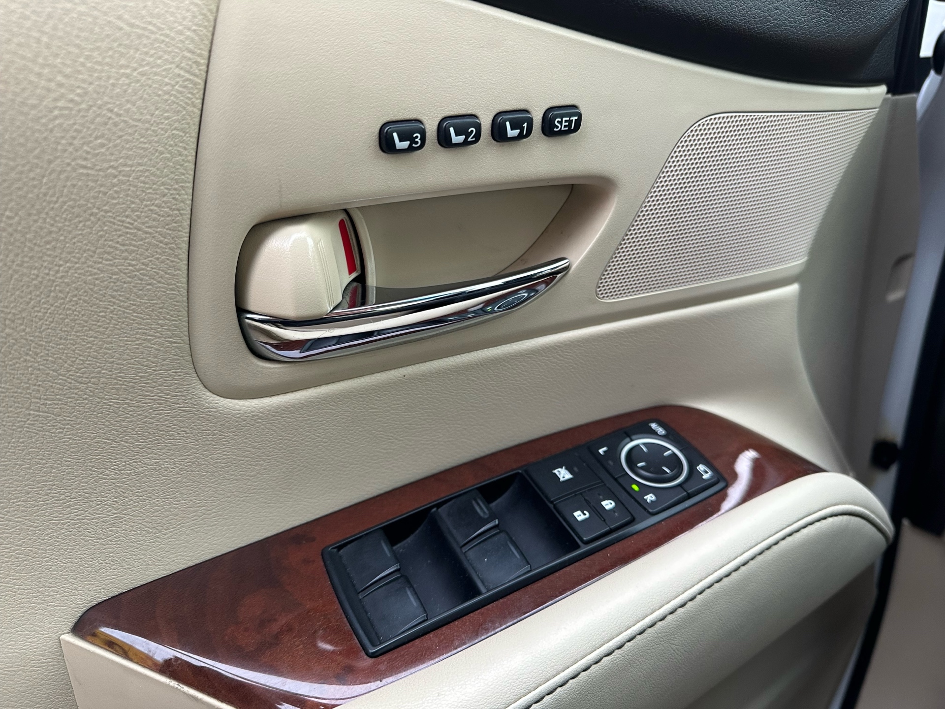 /autocainc/2015-Lexus-RX350-840924649638976.jpg