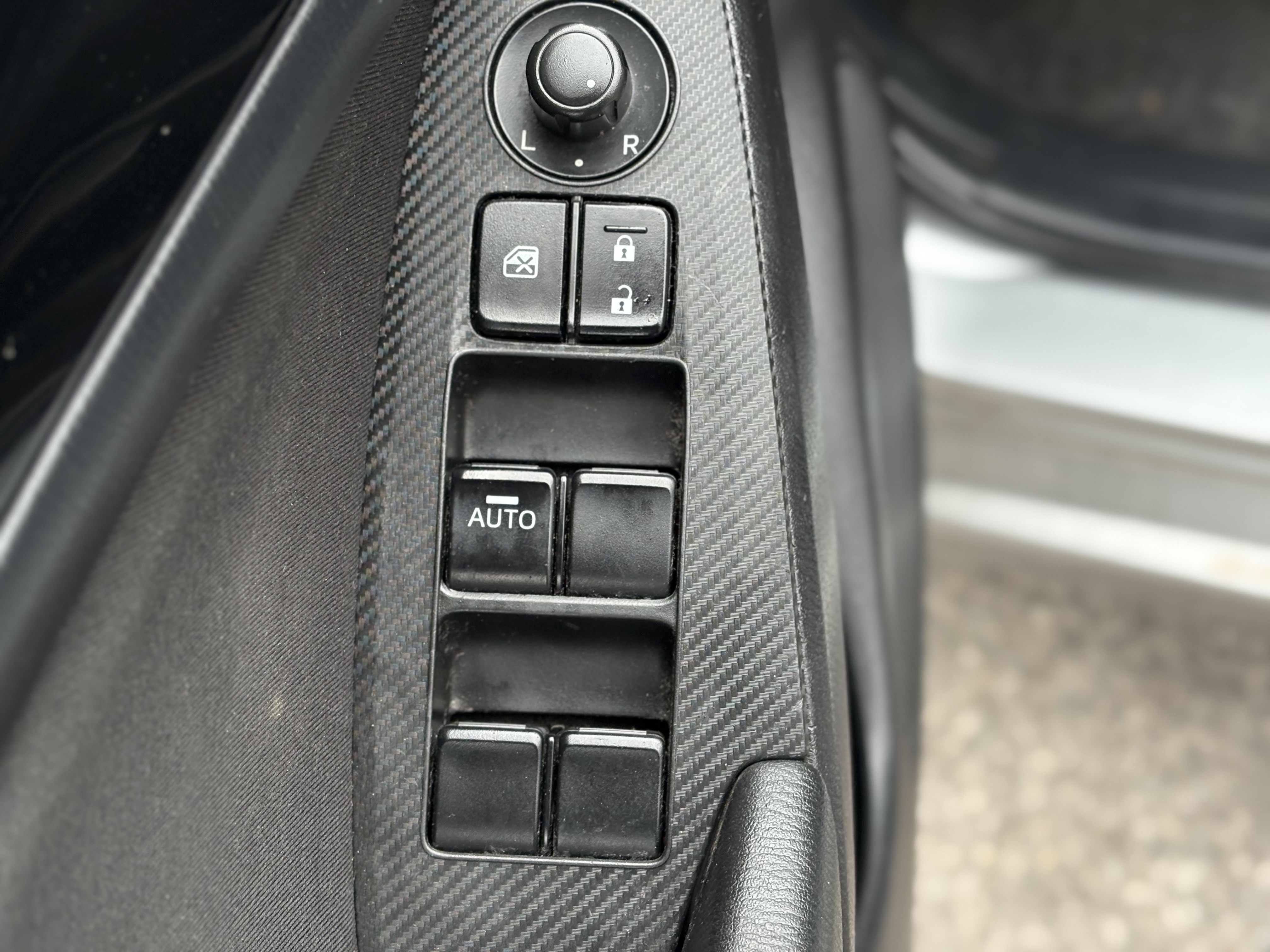 /autocainc/2015-Mazda-Mazda3-21230152171993355.jpg