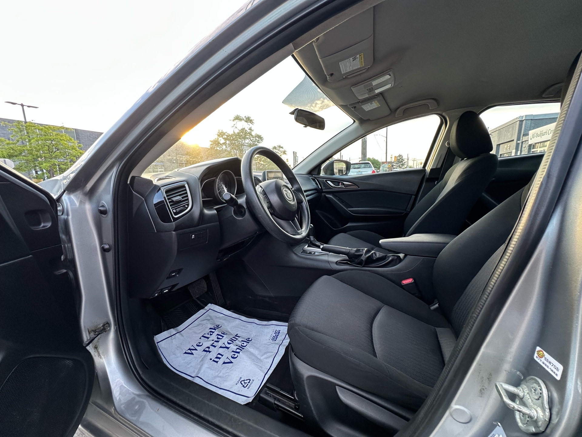 /autocainc/2015-Mazda-Mazda3-4635243499286743.jpg