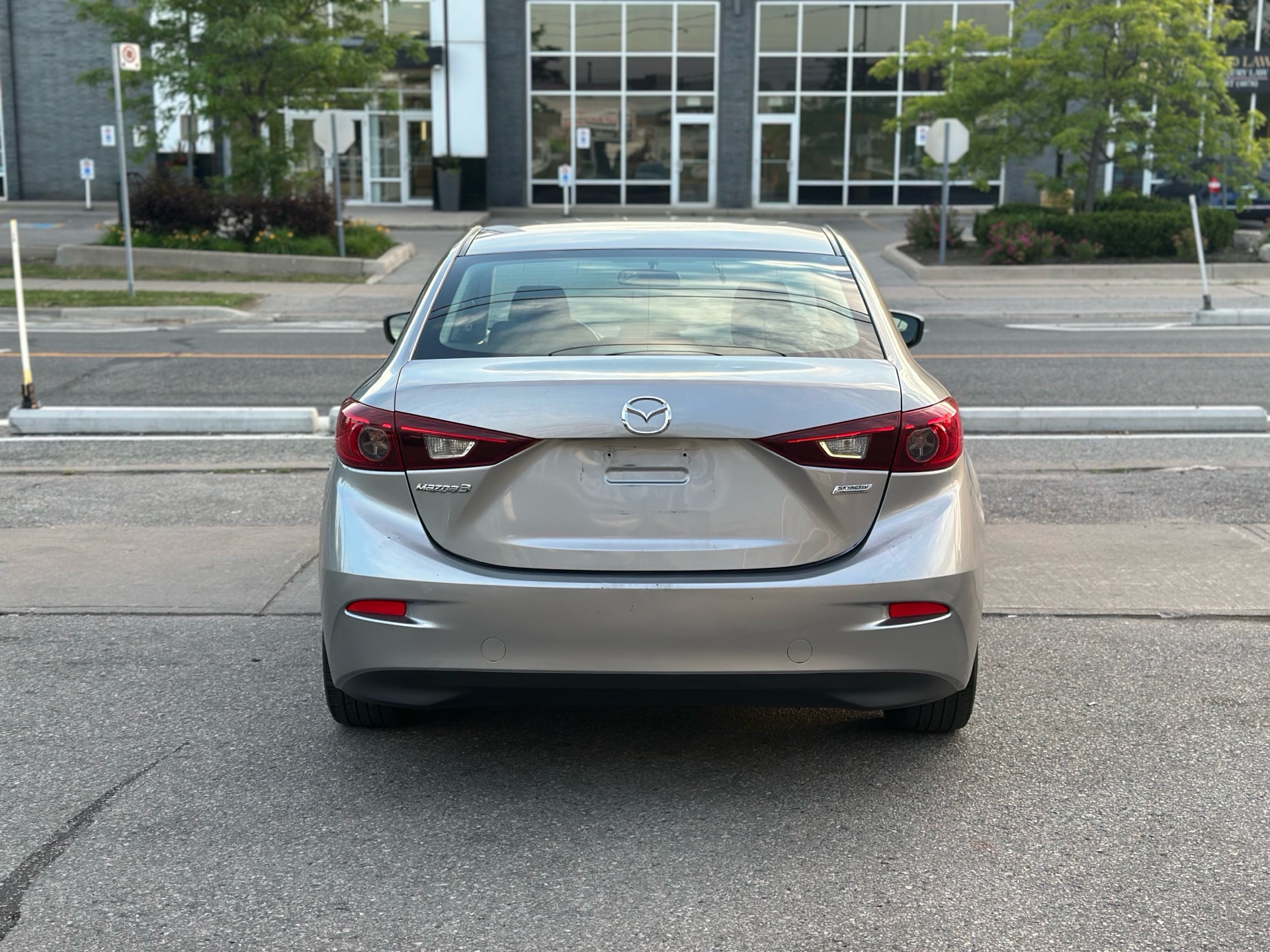 /autocainc/2015-Mazda-Mazda3-6630841095512641.jpg