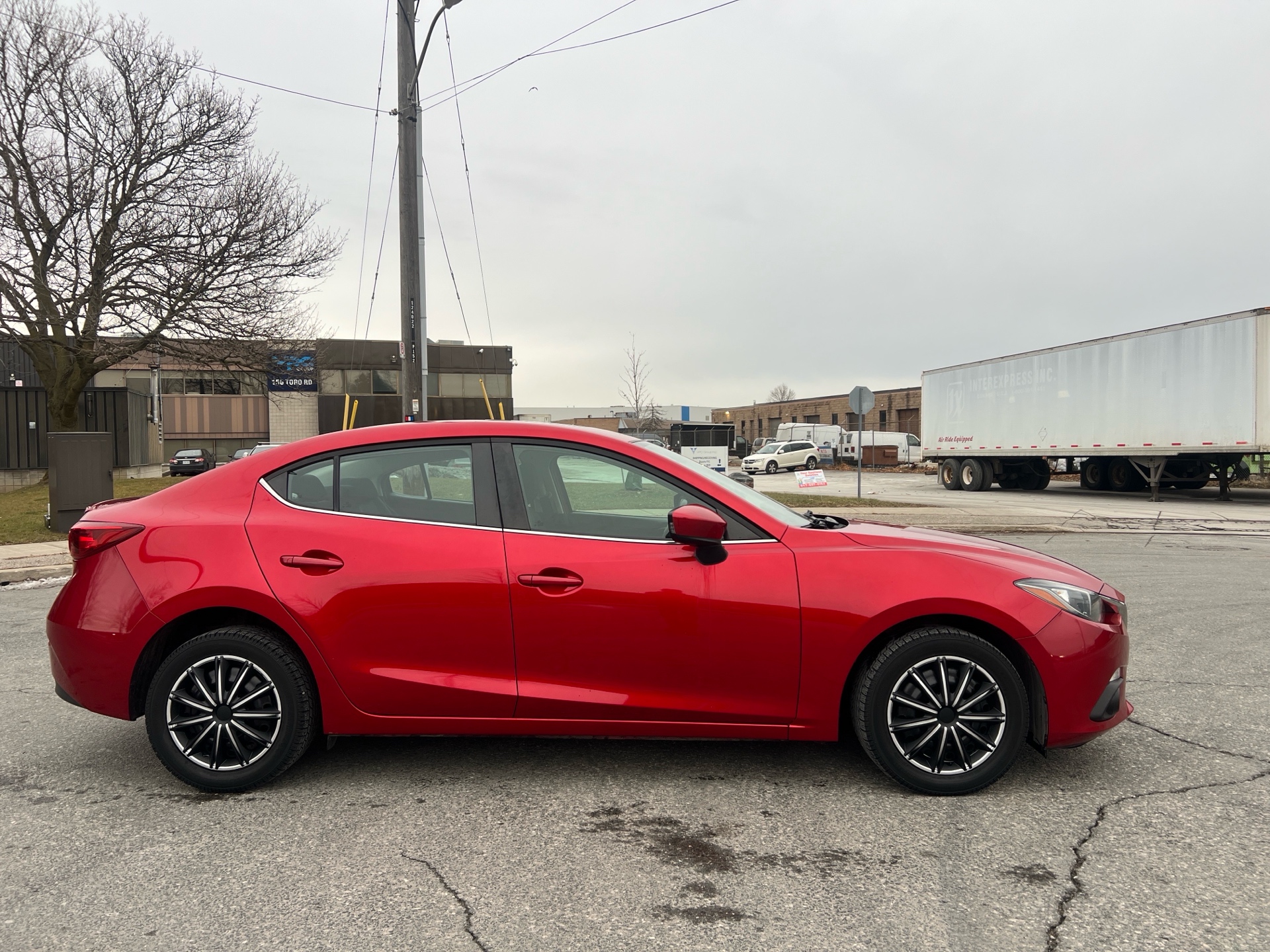 /autocainc/2015-Mazda-Mazda3-8569469115055957.jpg