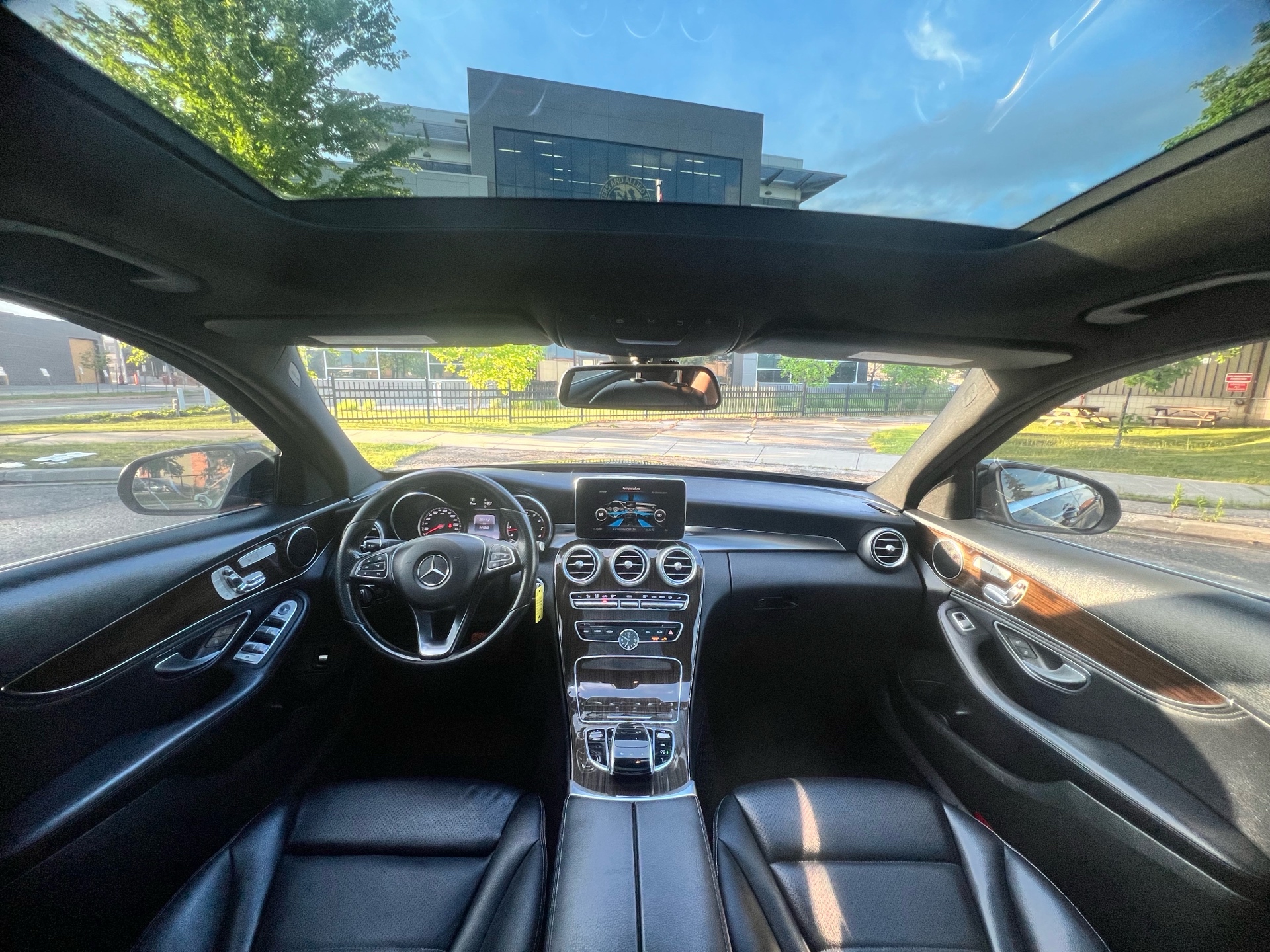 /autocainc/2015-Mercedes-Benz-C-Class-07171148902333258.jpg