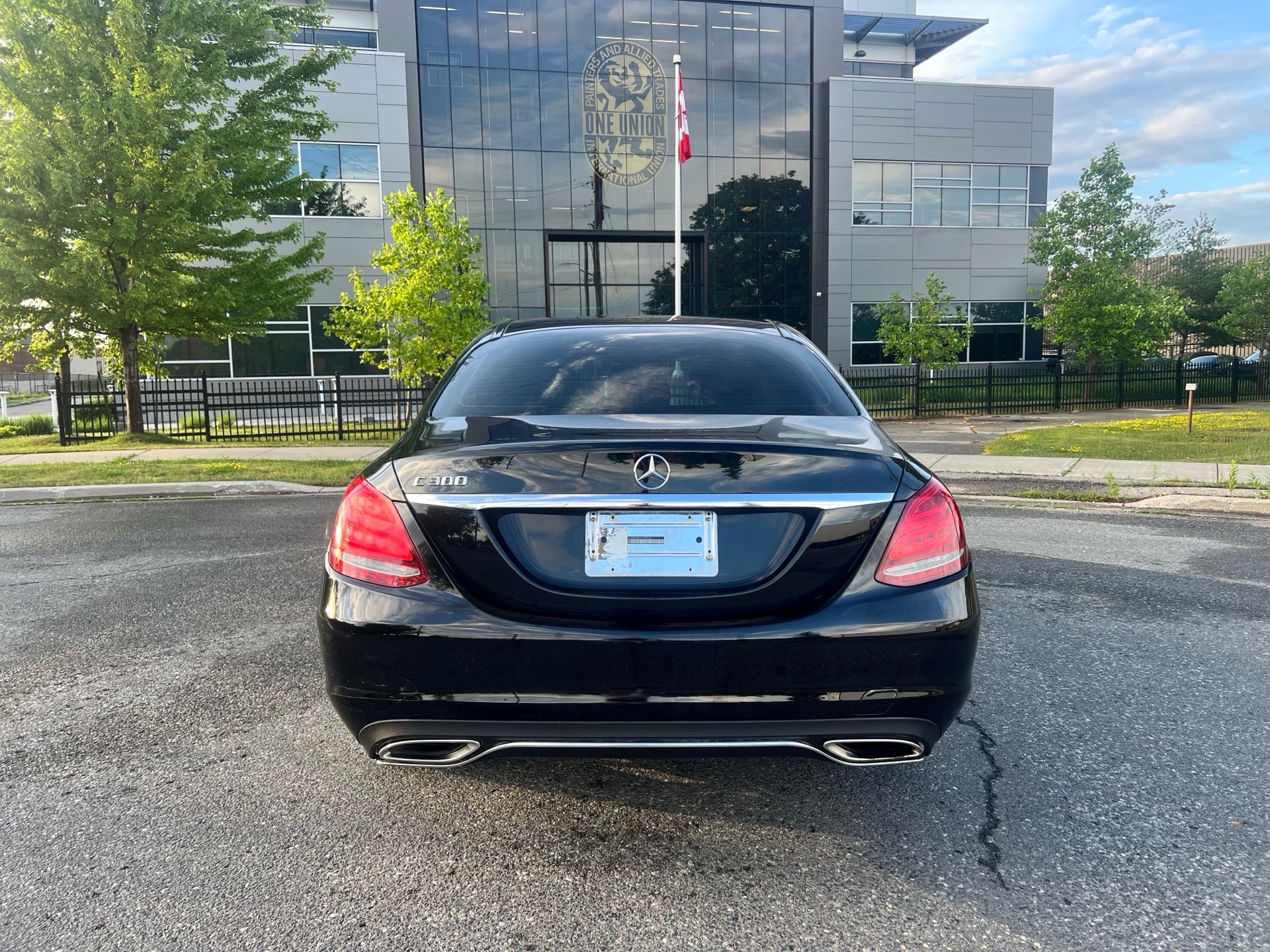/autocainc/2015-Mercedes-Benz-C-Class-37051877065500616.jpg