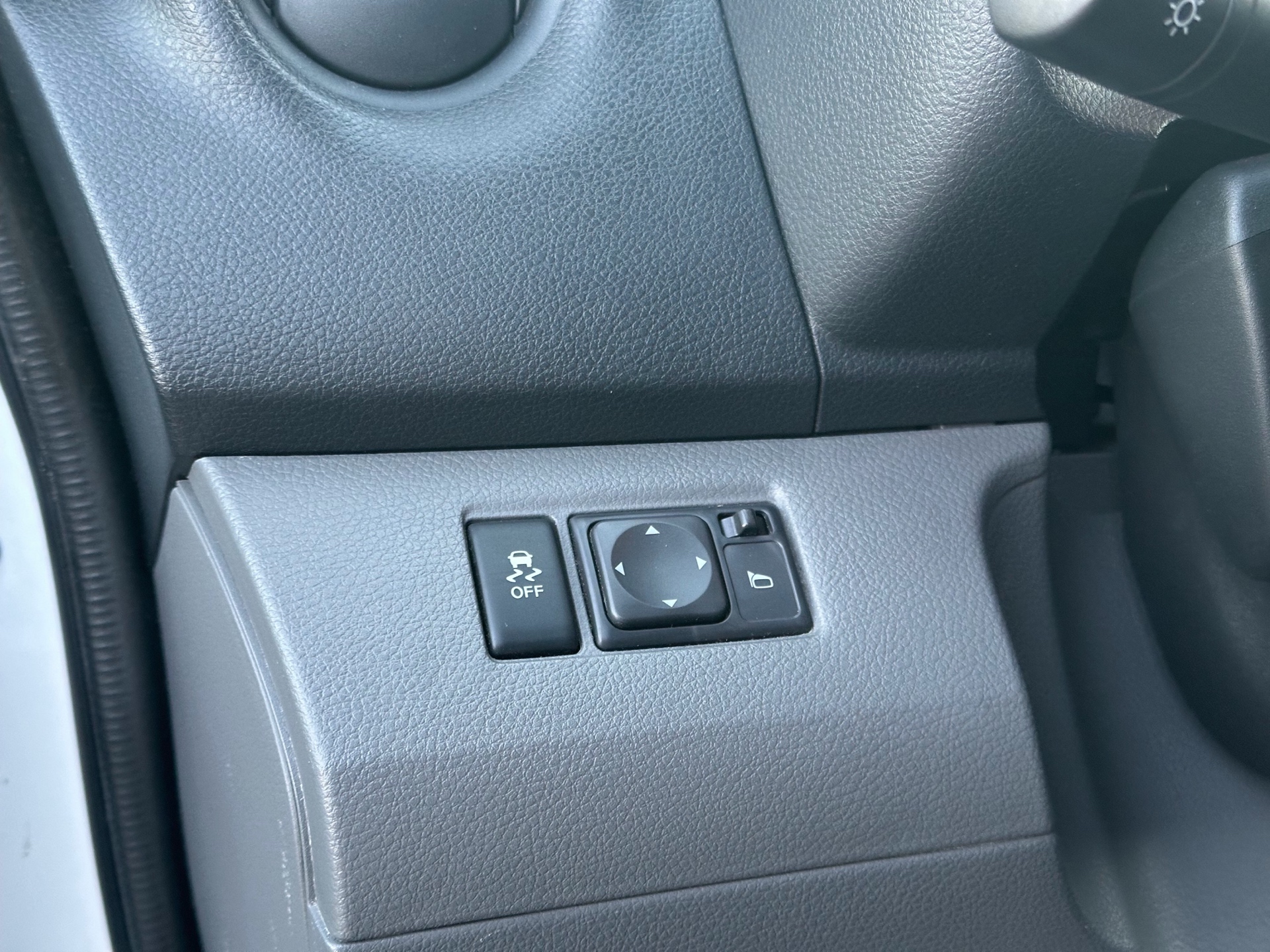 /autocainc/2015-Nissan-NV200-17182004771463588.jpg