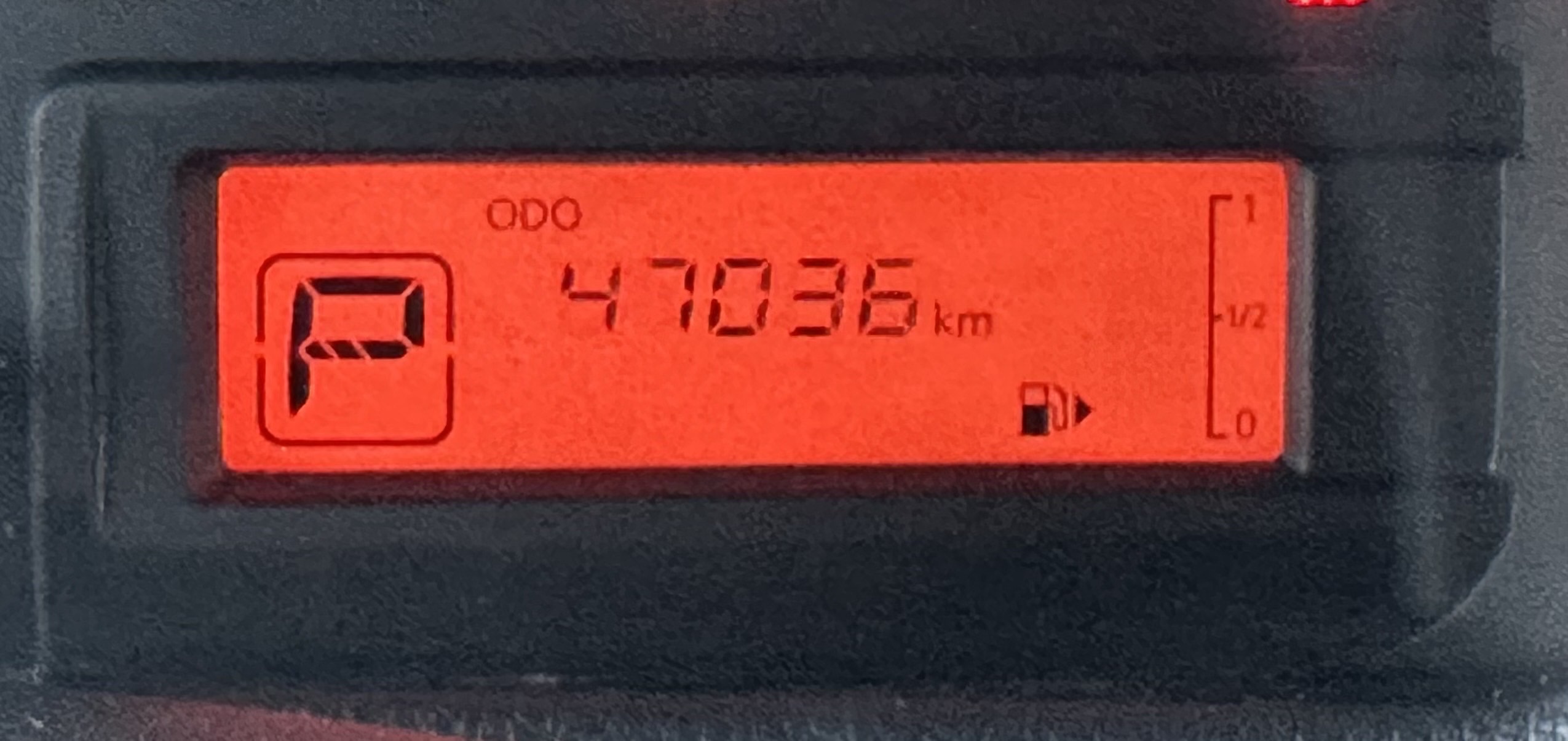 /autocainc/2015-Nissan-NV200-5345477294621941.jpg