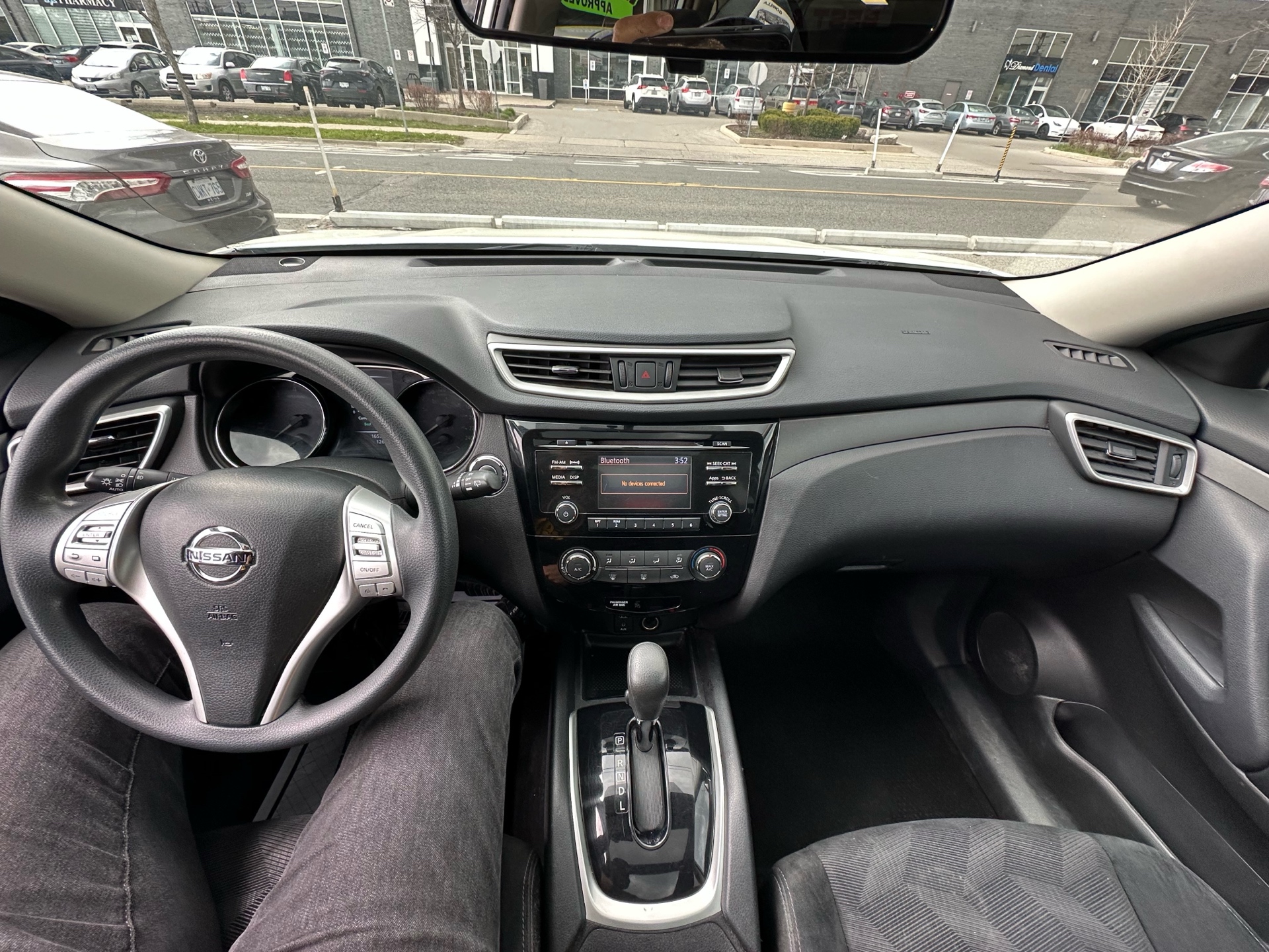 /autocainc/2015-Nissan-Rogue-5482361227325734.jpg