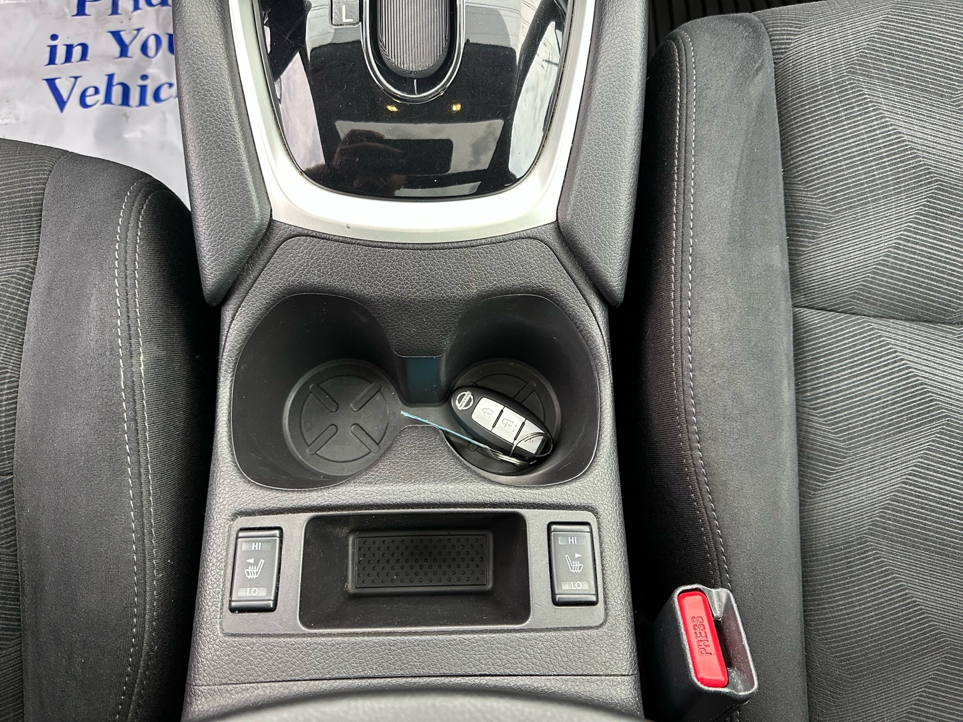 /autocainc/2015-Nissan-Rogue-7764995613661703.jpg