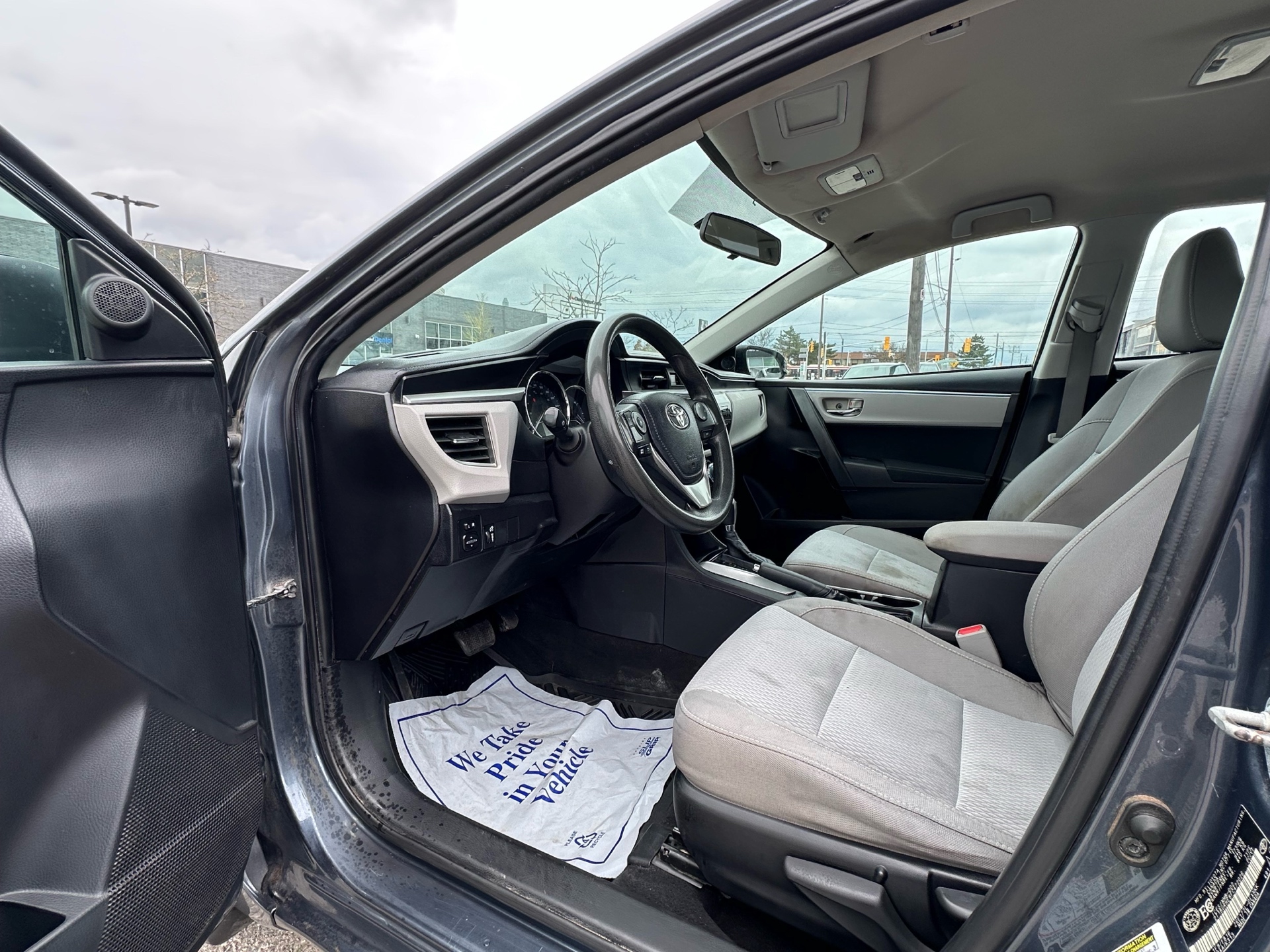 /autocainc/2015-Toyota-Corolla-14434254324225138.jpg