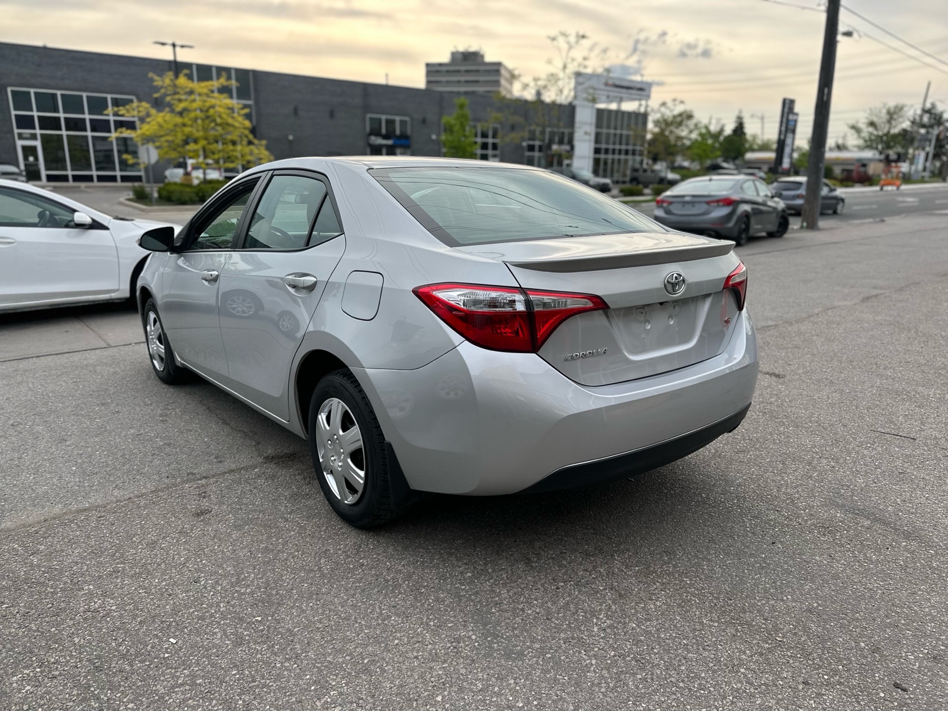 /autocainc/2015-Toyota-Corolla-3995019829295494.jpg