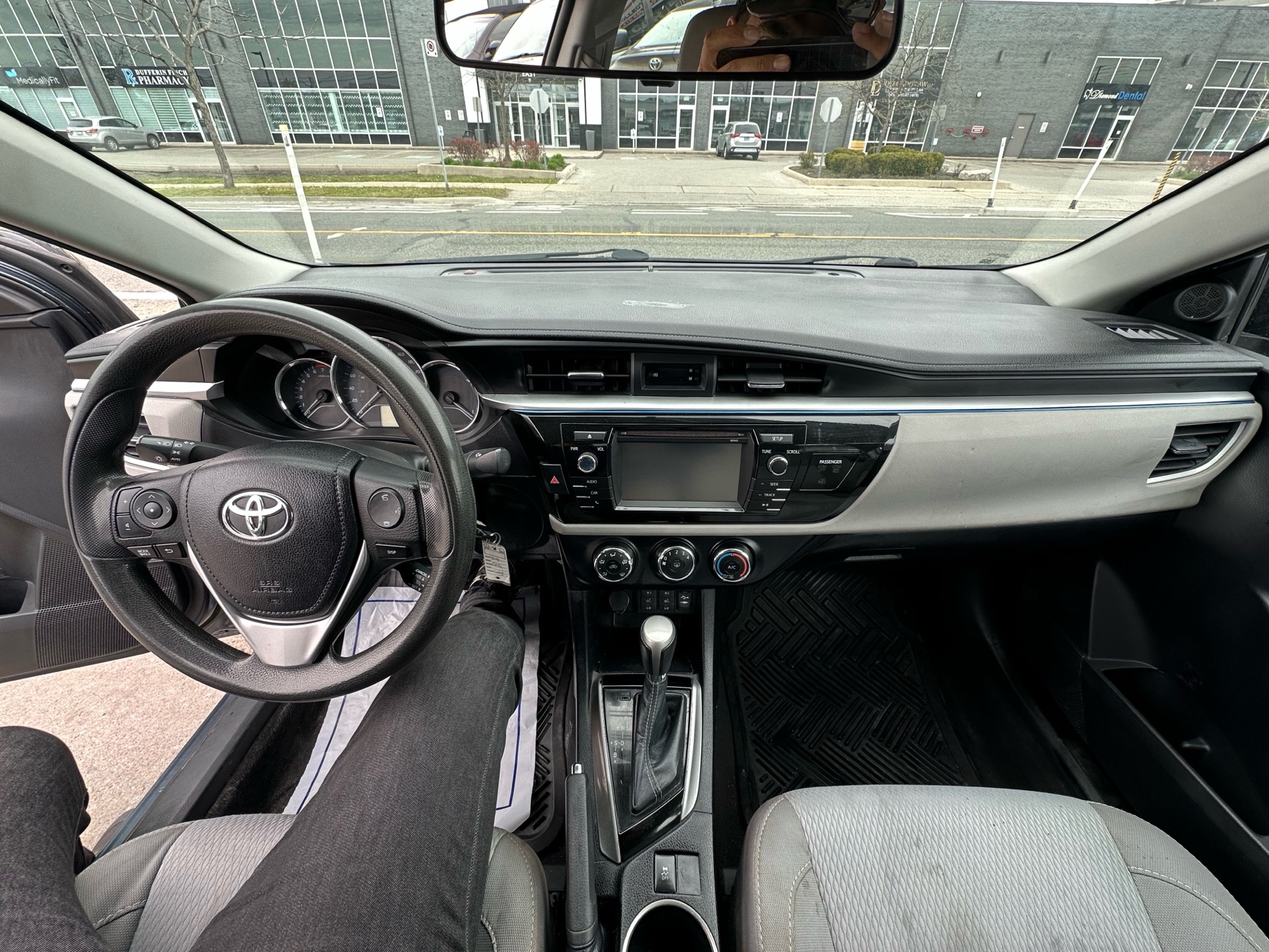 /autocainc/2015-Toyota-Corolla-6169820868279425.jpg