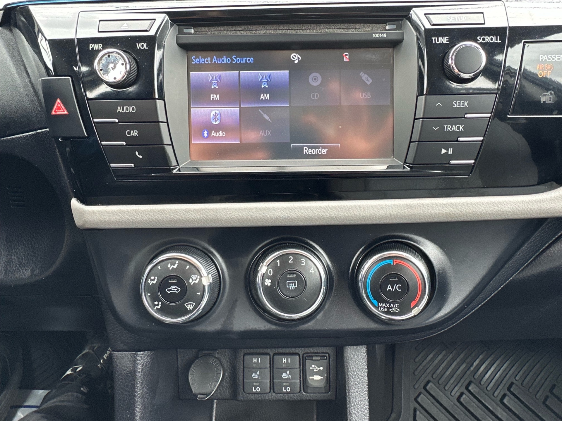 /autocainc/2015-Toyota-Corolla-7026030284042393.jpg