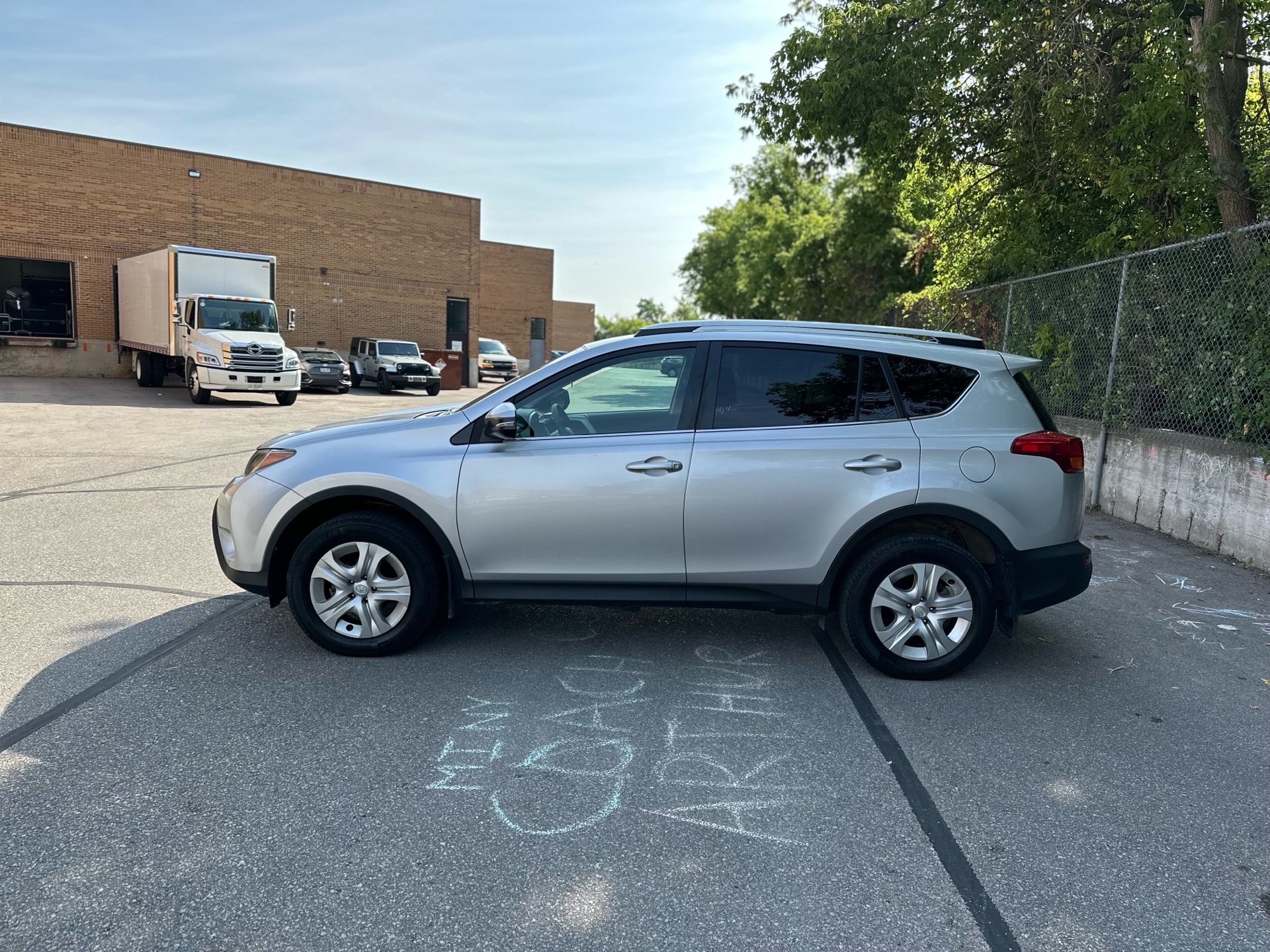 /autocainc/2015-Toyota-RAV4-5328343194690217.jpg