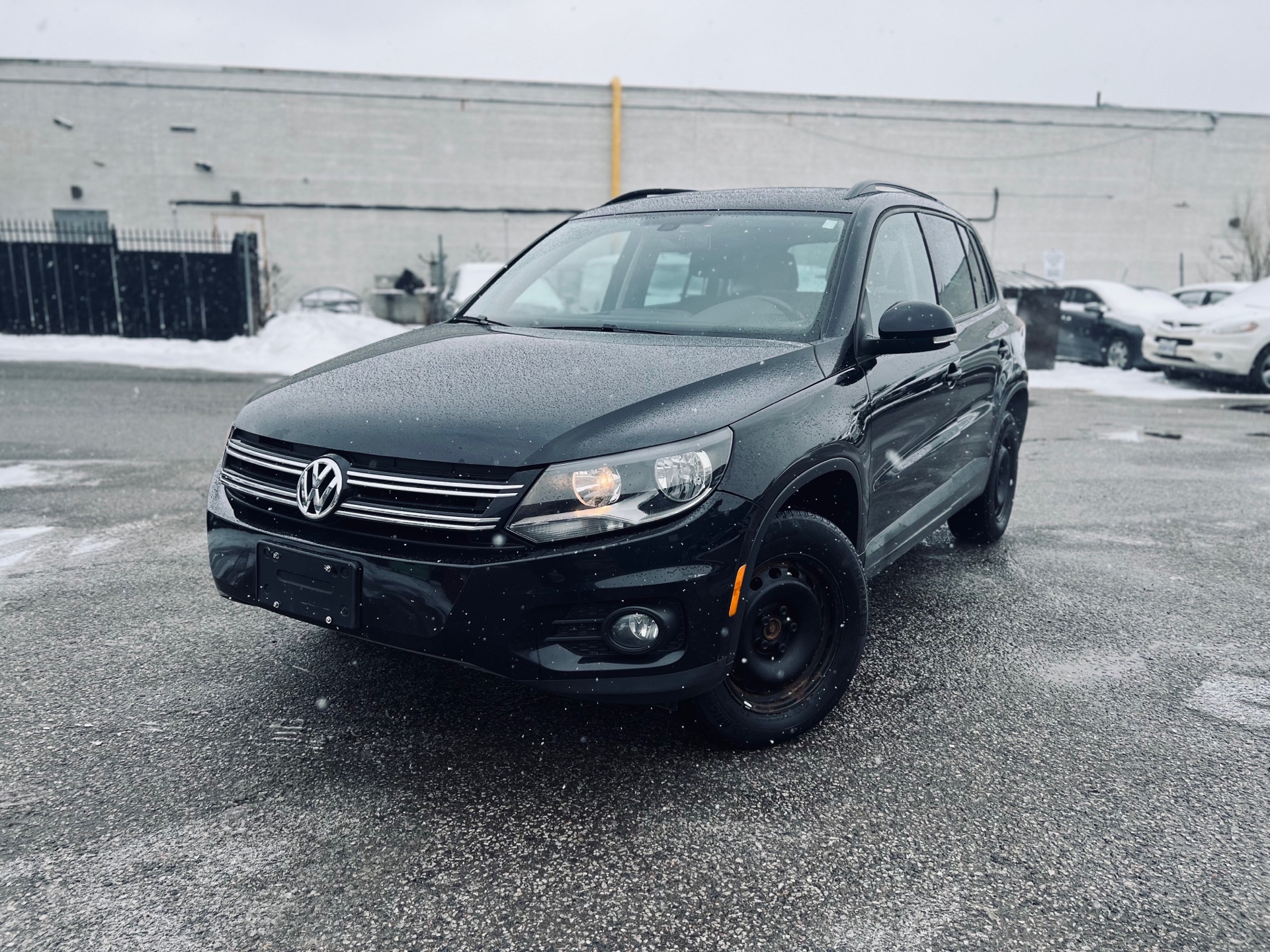/autocainc/2015-Volkswagen-Tiguan-2746751643419987.jpg