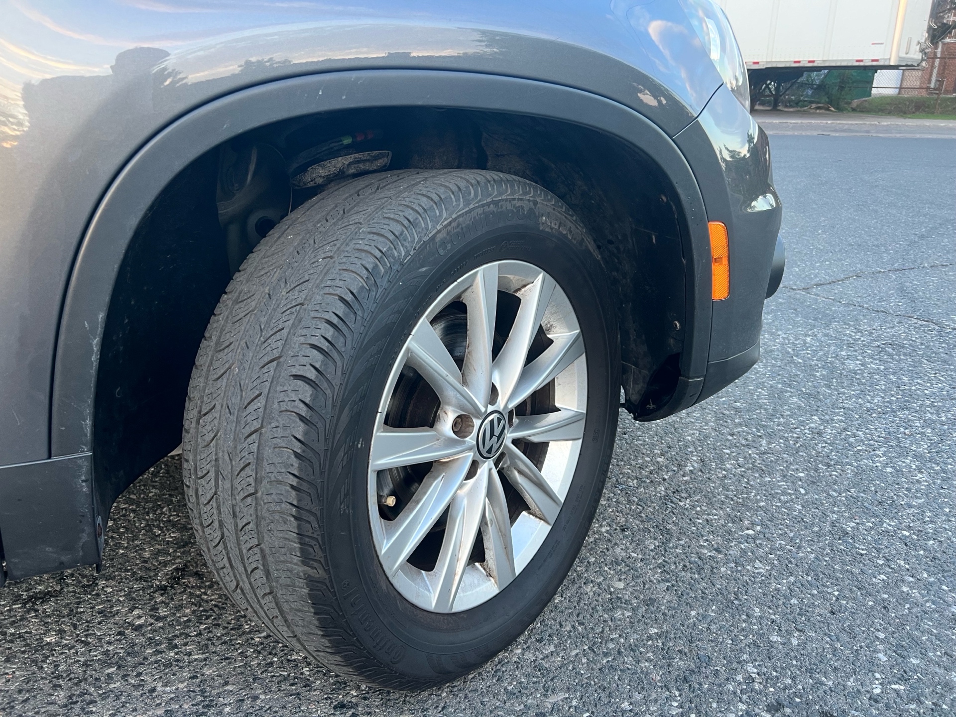 /autocainc/2015-Volkswagen-Tiguan-3653172223226333.jpg