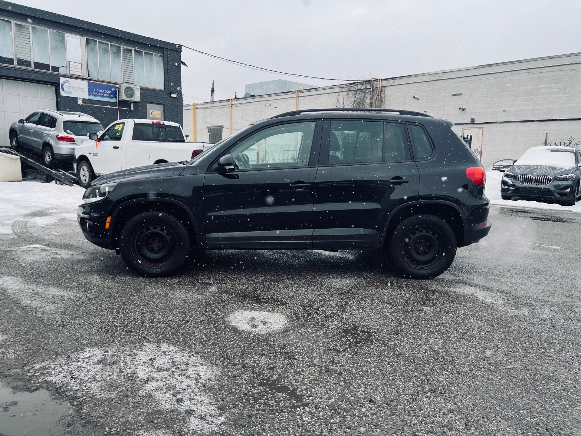 /autocainc/2015-Volkswagen-Tiguan-4109049636990858.jpg
