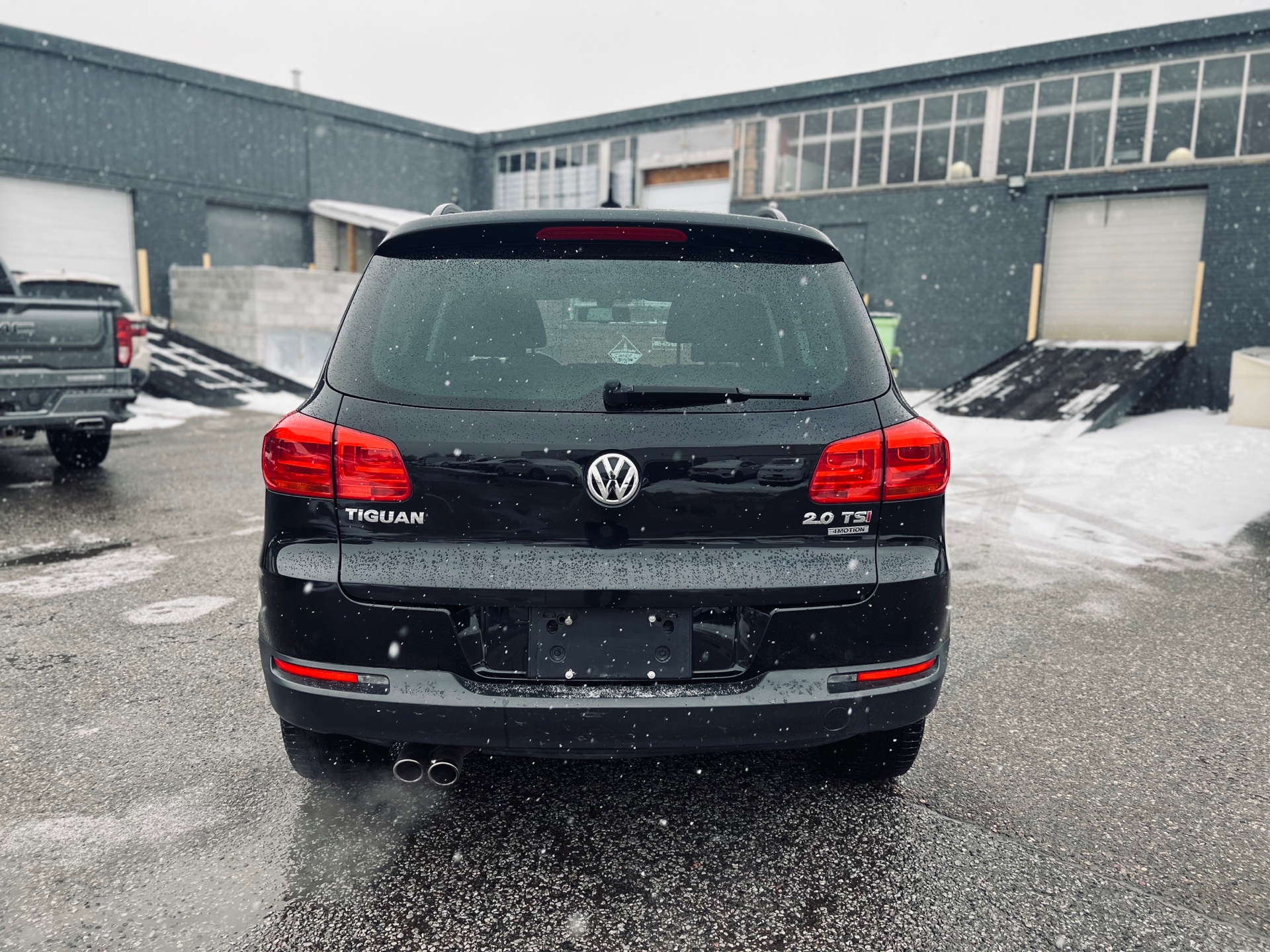 /autocainc/2015-Volkswagen-Tiguan-8341460741052149.jpg