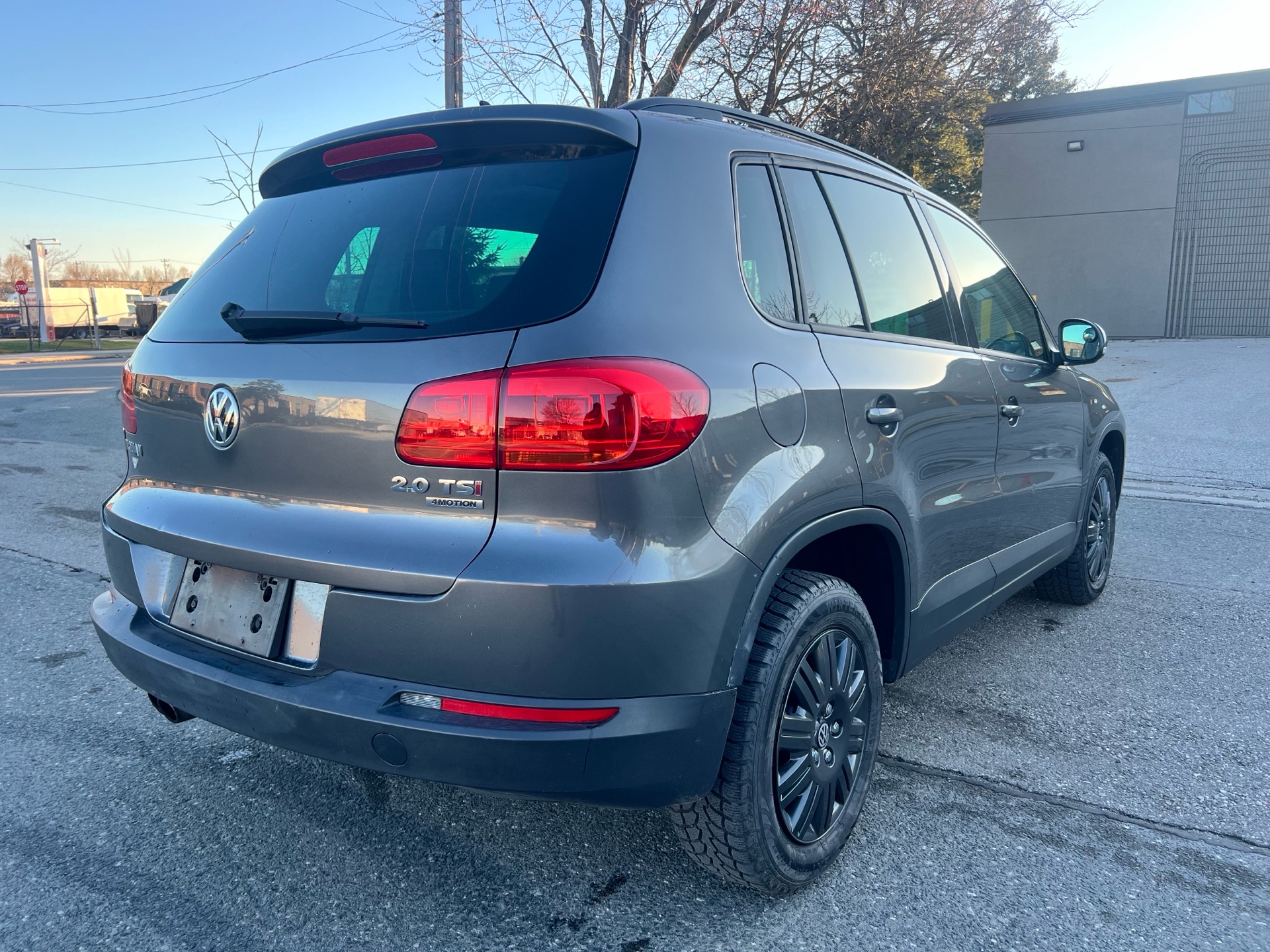/autocainc/2015-Volkswagen-Tiguan-8668165174781655.jpg