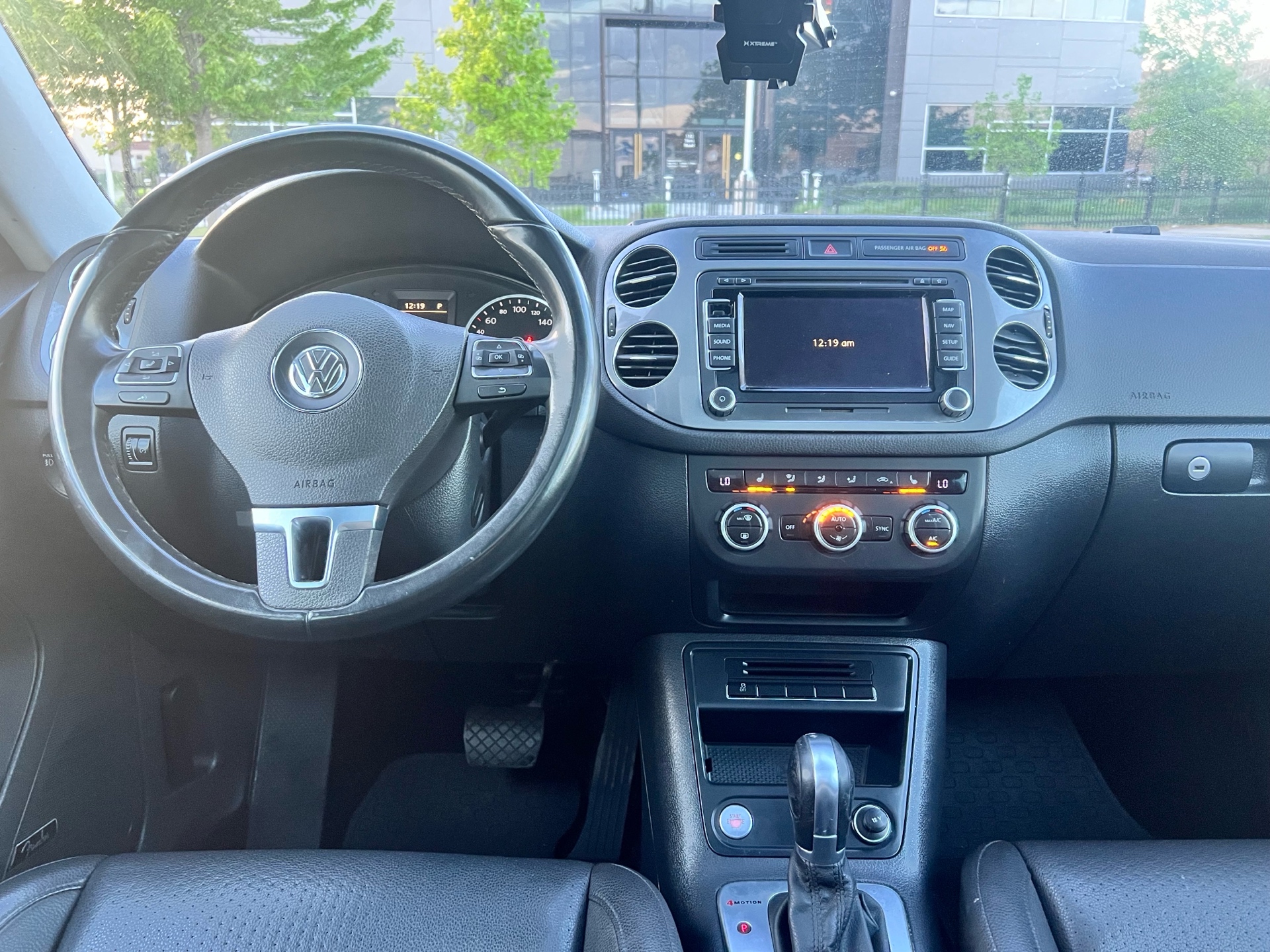 /autocainc/2015-Volkswagen-Tiguan-927372640701609.jpg