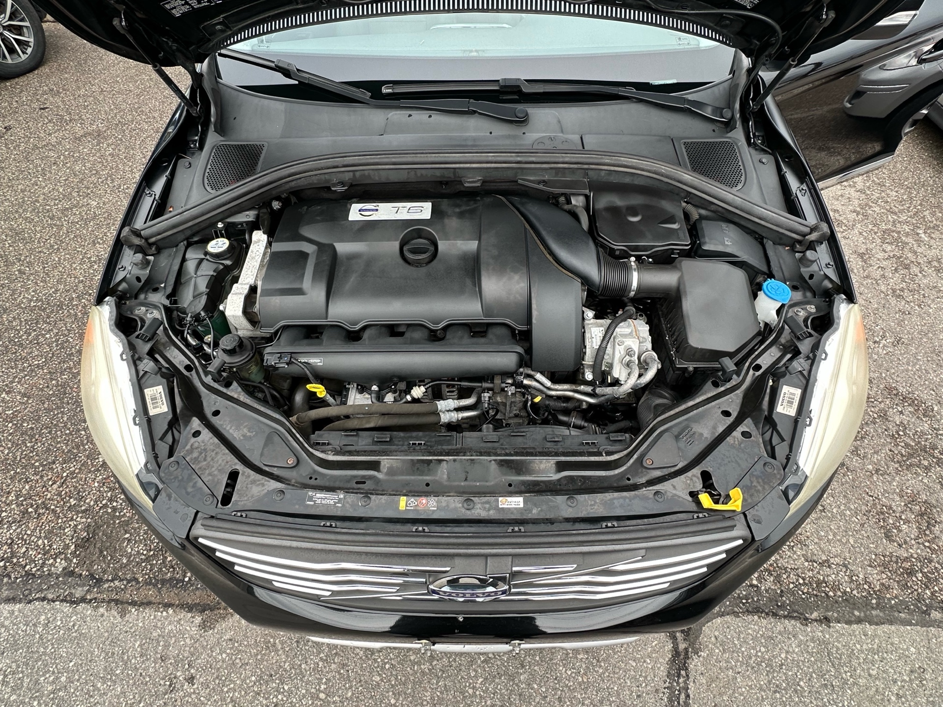 /autocainc/2015-Volvo-XC60-8697115819894983.jpg