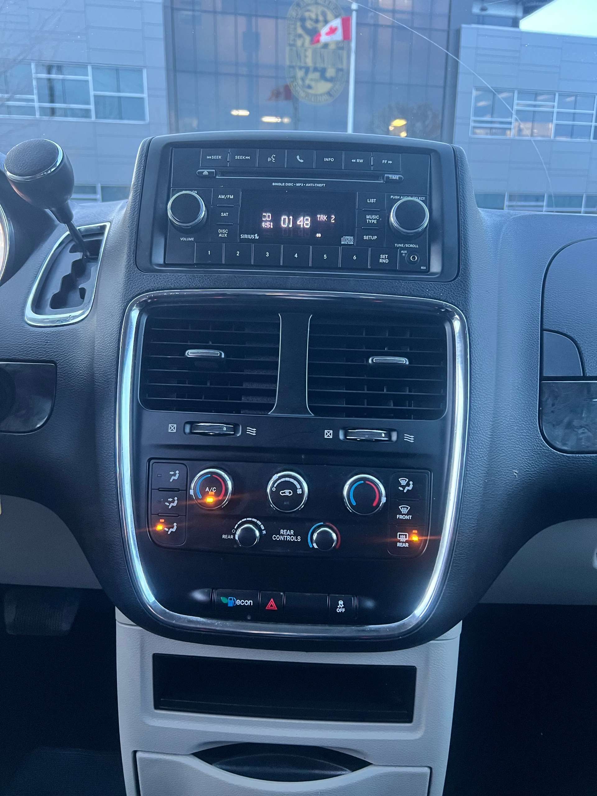 /autocainc/2016-Dodge-GrandCaravan-7833338628234183.jpg