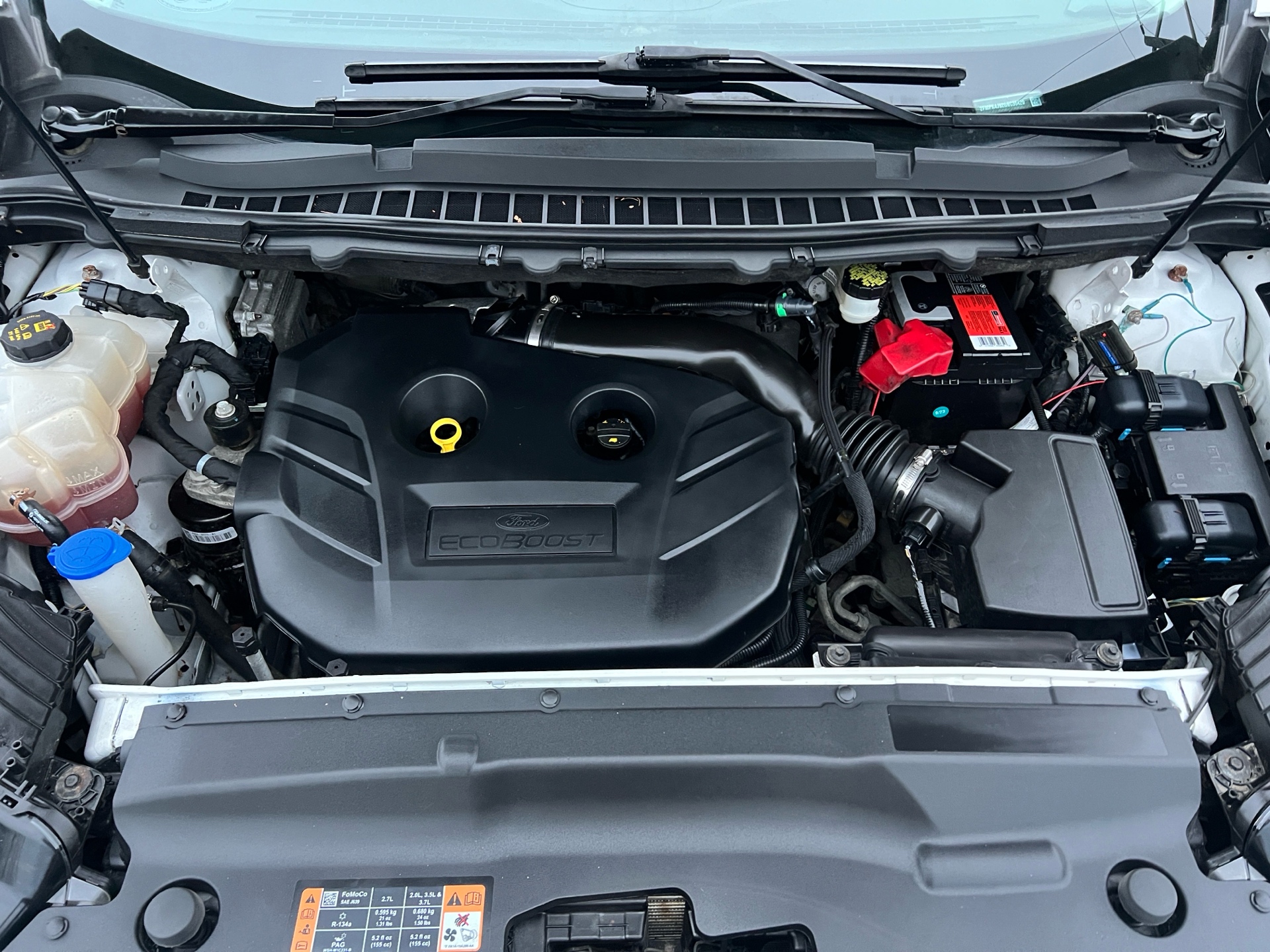 /autocainc/2016-Ford-Edge-2927661929702925.jpg