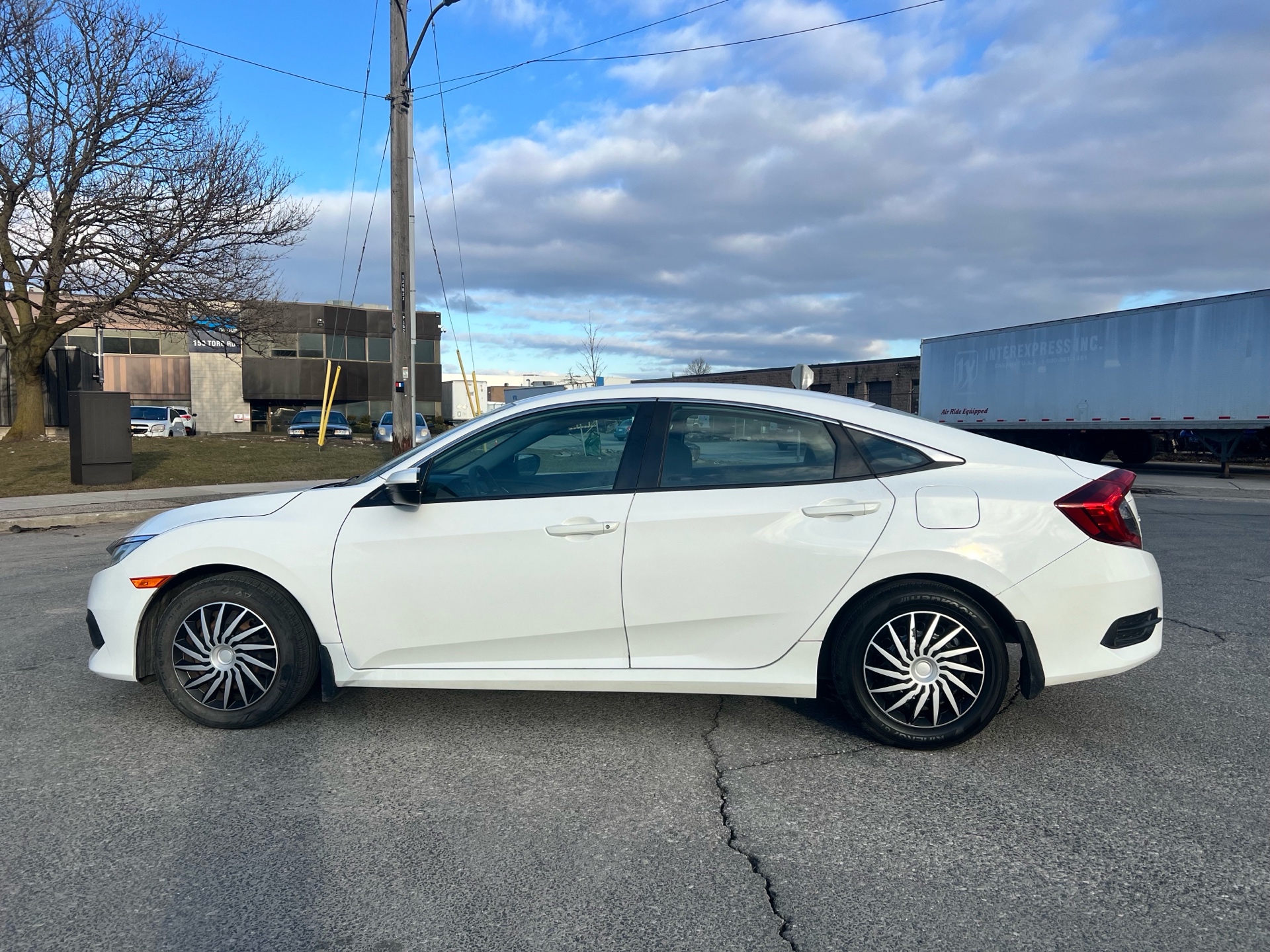/autocainc/2016-Honda-Civic-37102522131195537.jpg