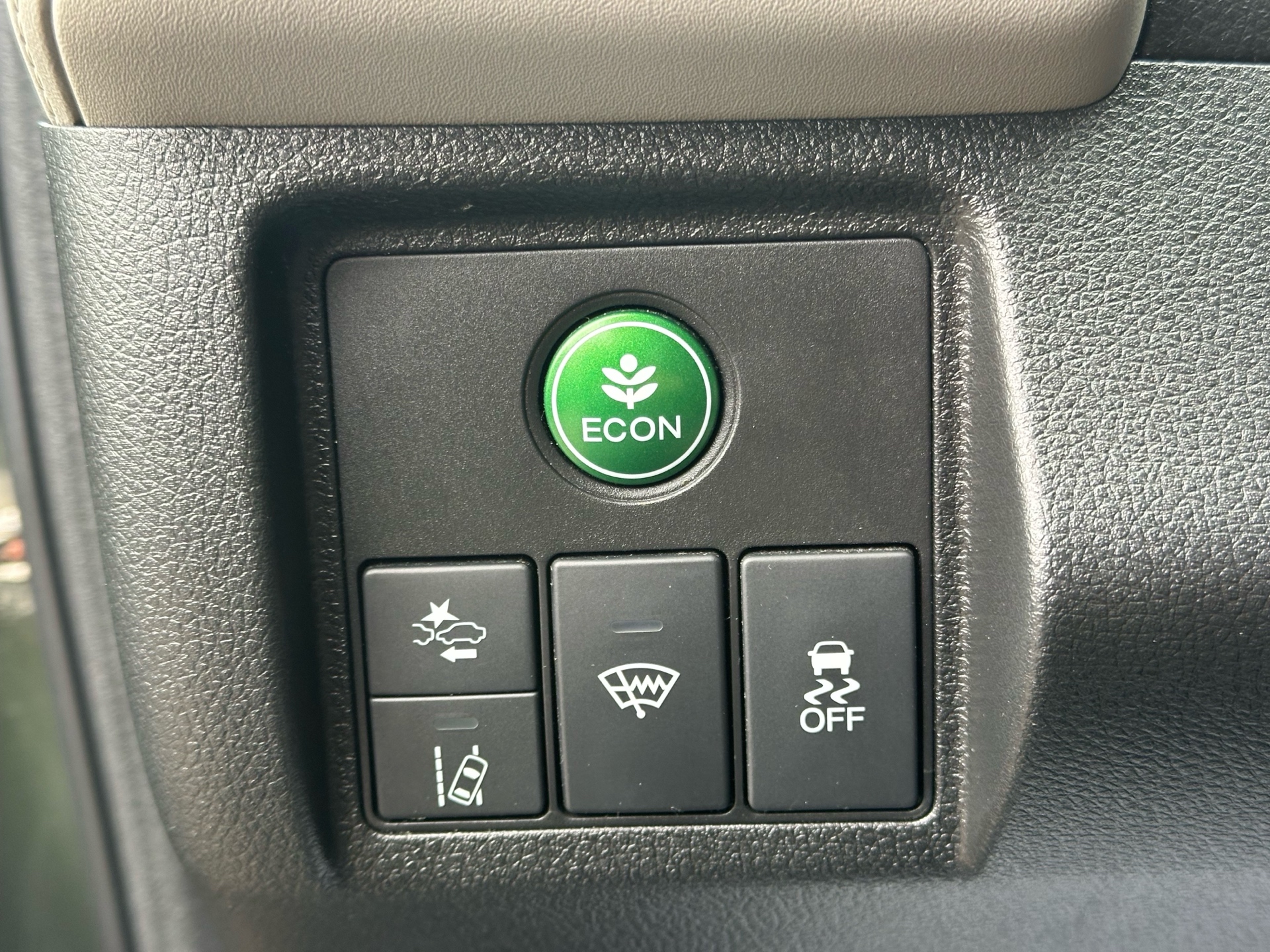 /autocainc/2016-Honda-HR-V-7116724573161362.jpg
