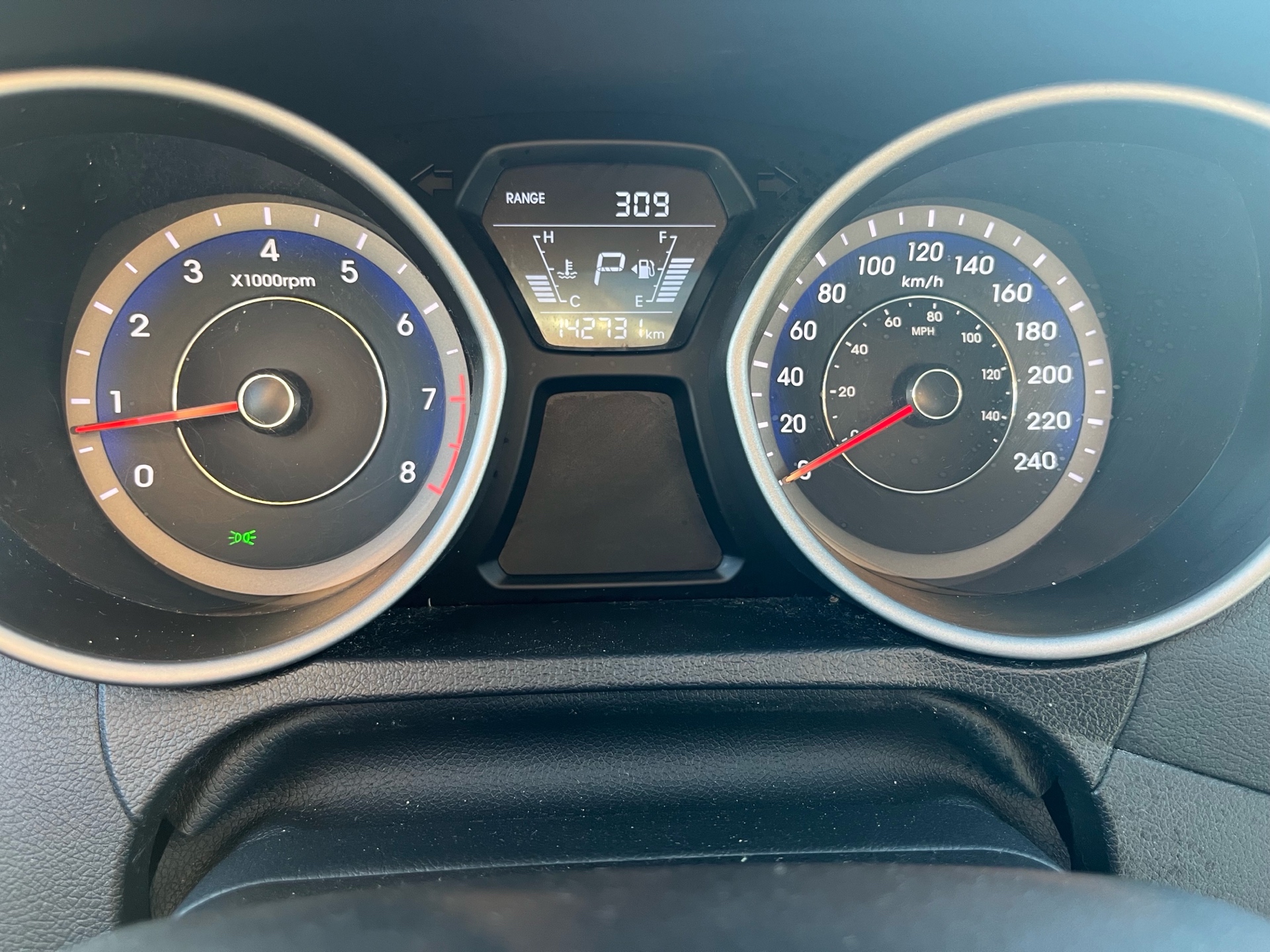 /autocainc/2016-Hyundai-Elantra-5464227869861471.jpg