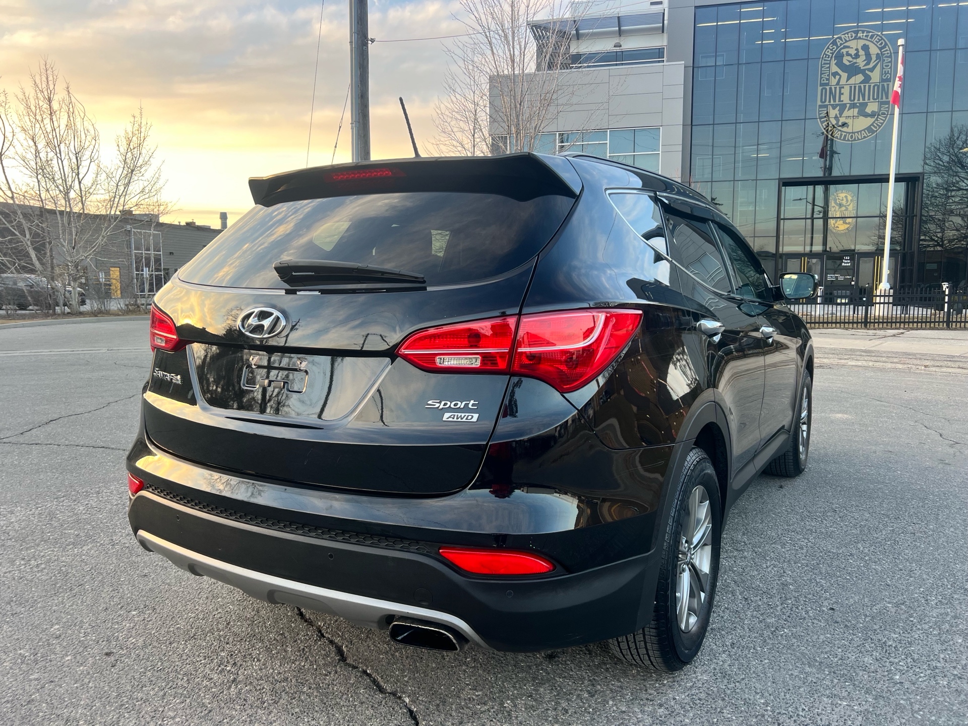 /autocainc/2016-Hyundai-SantaFe-4462450219587686.jpg