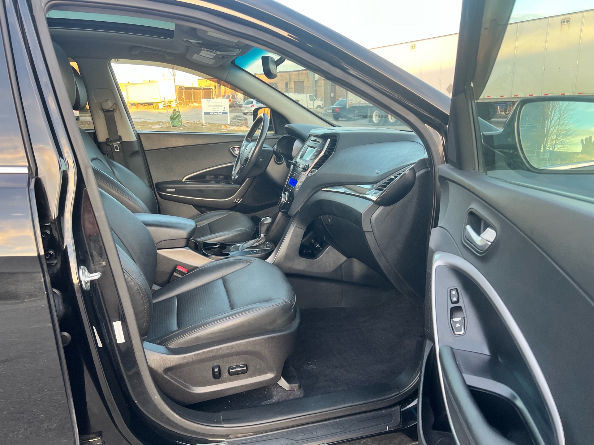 /autocainc/2016-Hyundai-SantaFe-9674592359829237.jpg