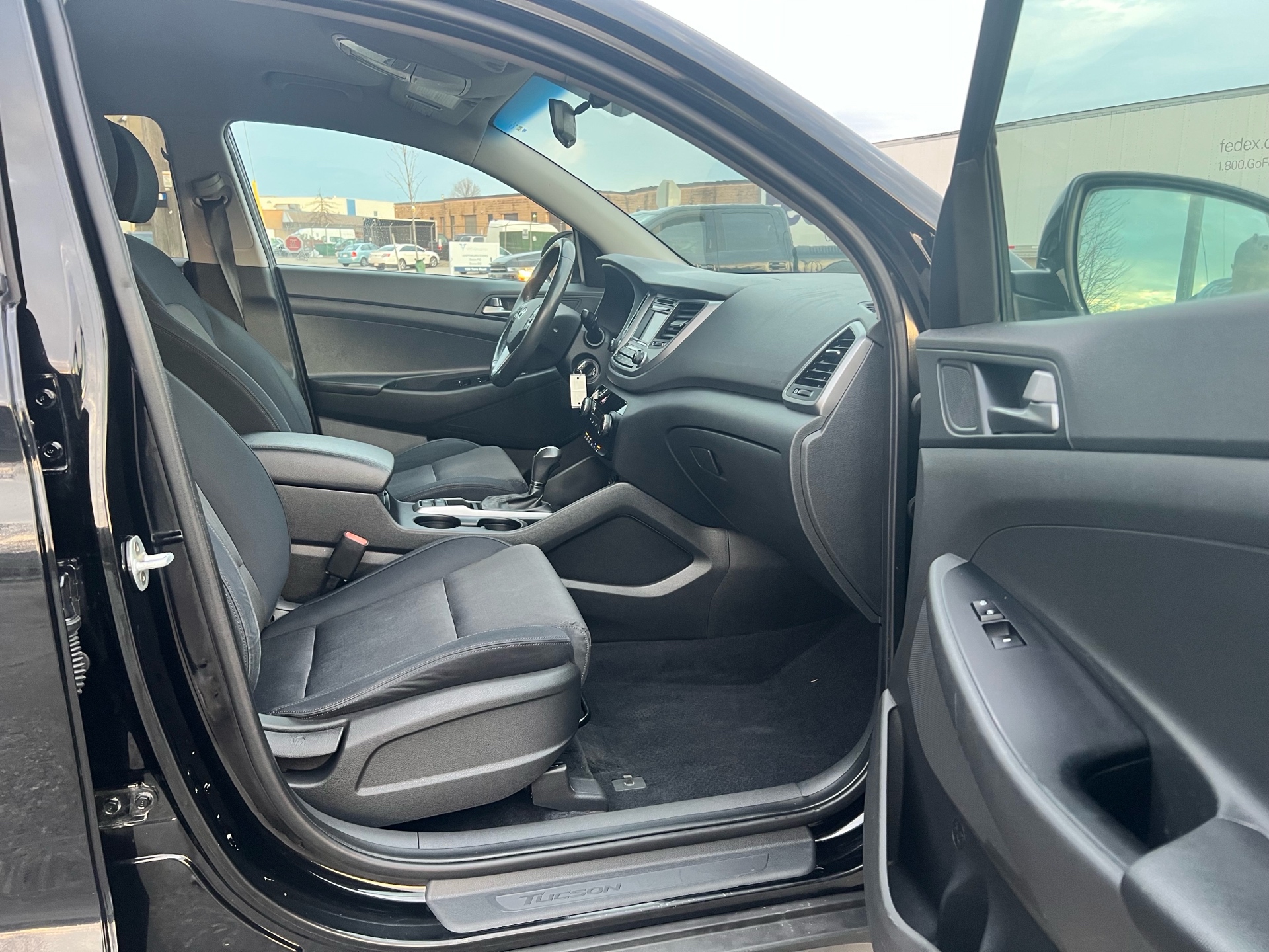 /autocainc/2016-Hyundai-Tucson-24637650049718296.jpg
