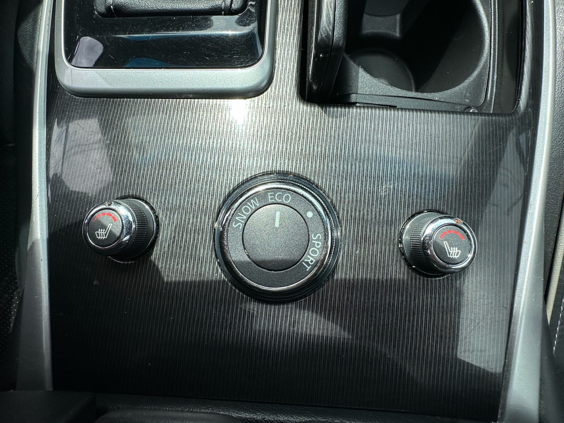/autocainc/2016-Infiniti-QX60-3881348008160348.jpg