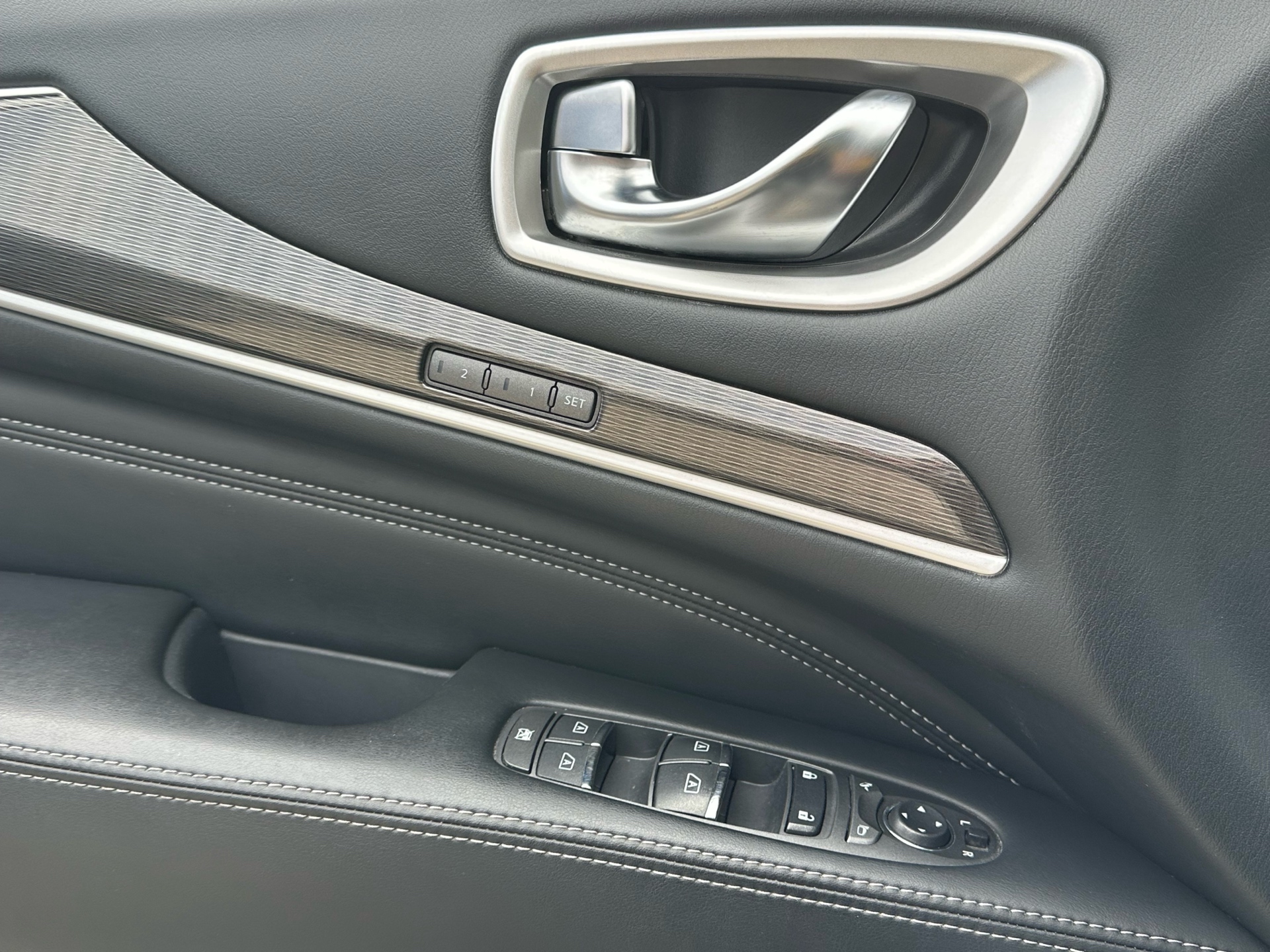 /autocainc/2016-Infiniti-QX60-6968152939678183.jpg