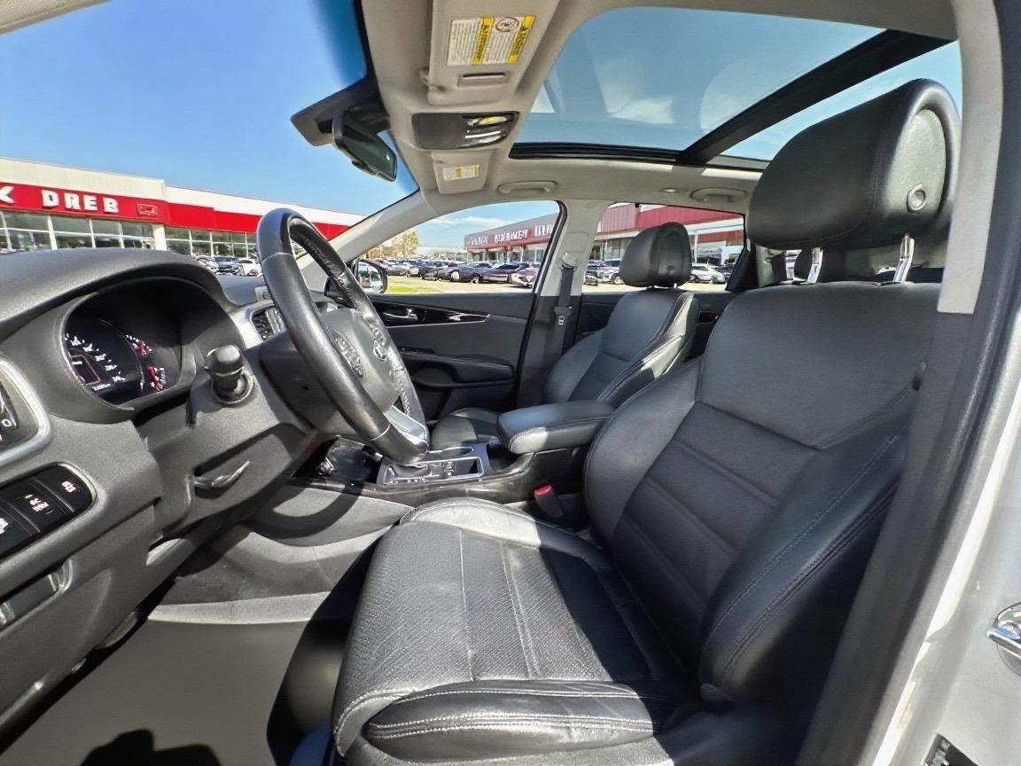 /autocainc/2016-Kia-Sorento-1100895333587717.jpg