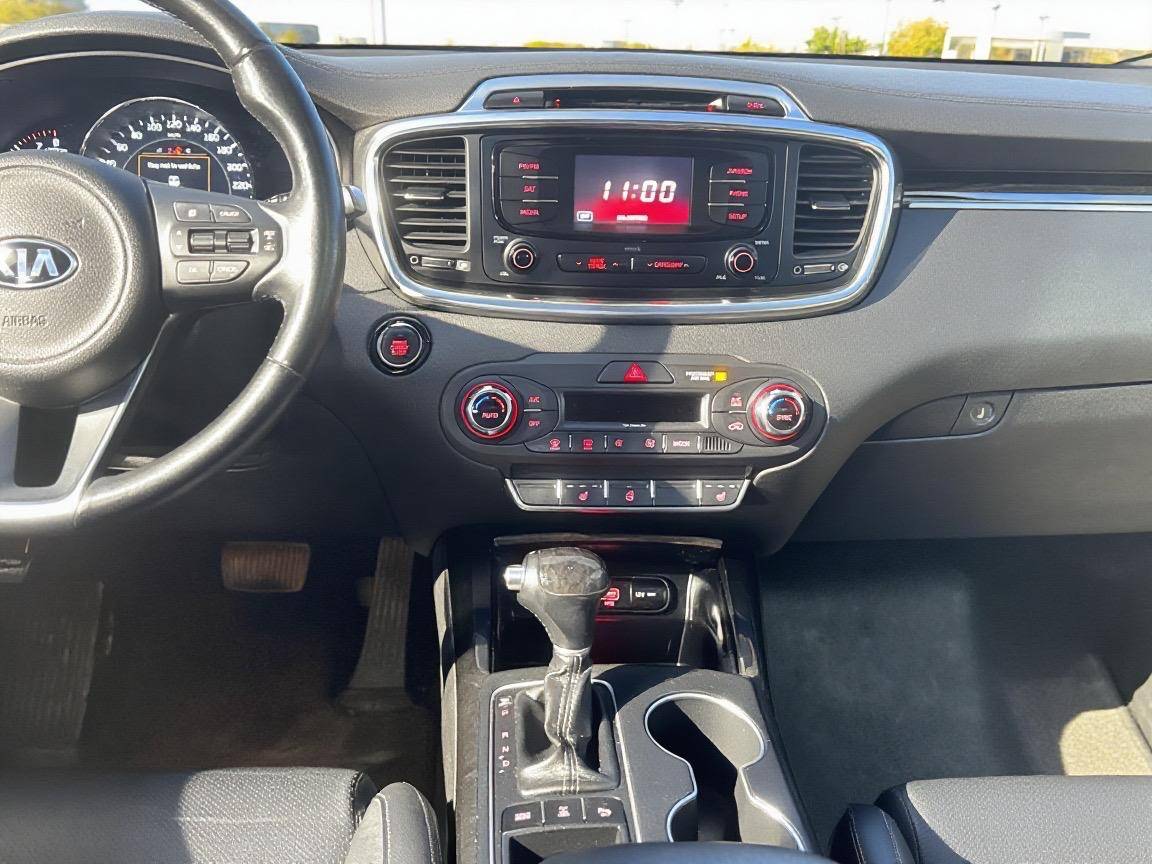 /autocainc/2016-Kia-Sorento-13211471807153163.jpg